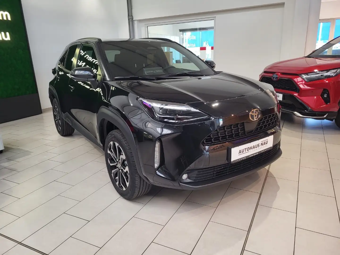 Toyota Yaris Cross 1.5 Teamplayer mit Kamera Tageszulassung Schwarz - 2