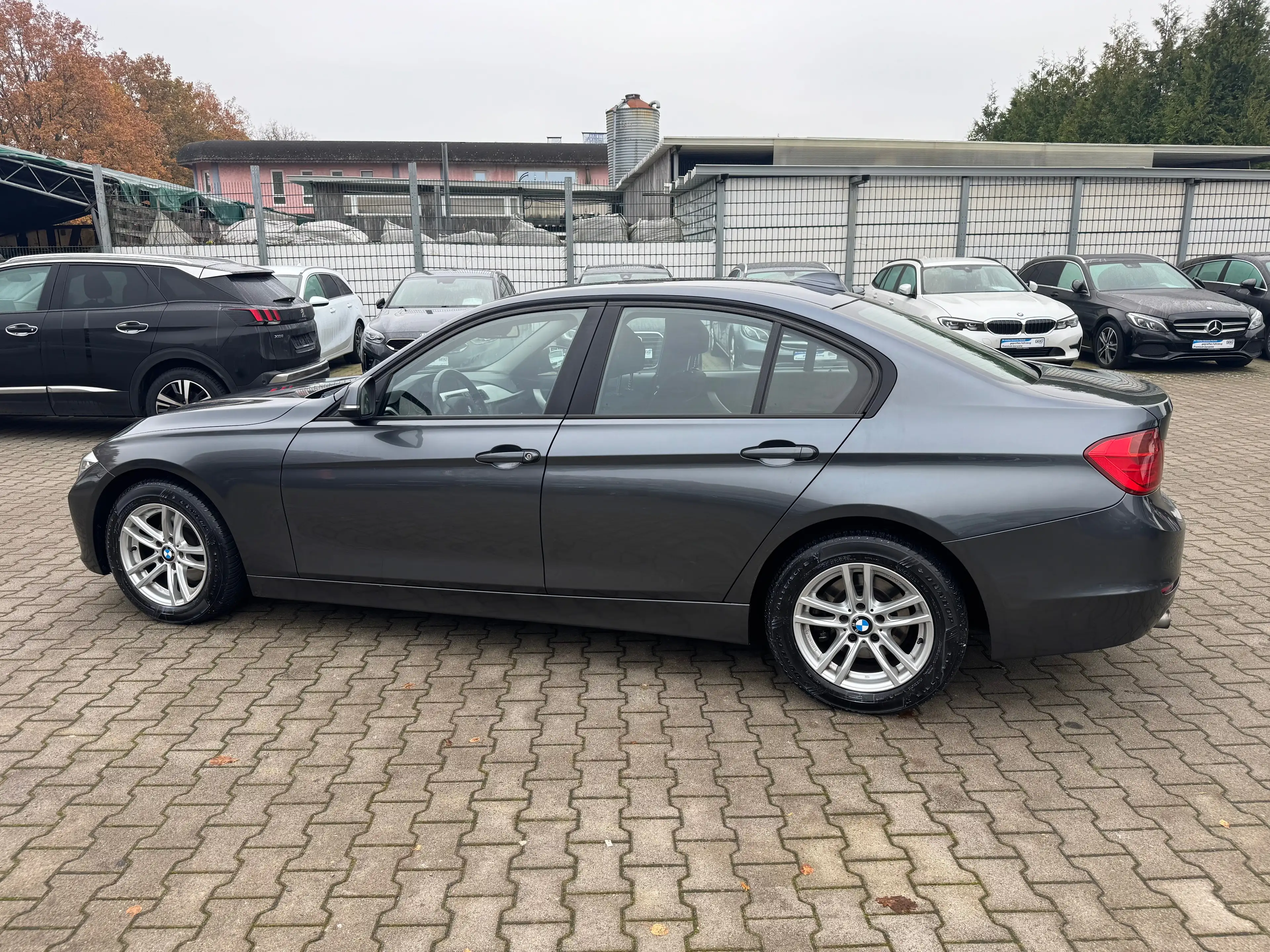 BMW 316 i F30 Limousine *2HAND *Finanzierung mögl. *AHK — photo 2