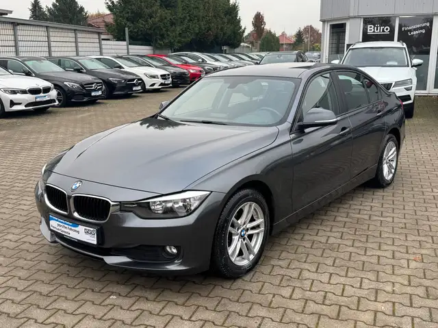 BMW 316 i F30 Limousine *2HAND *Finanzierung mögl. *AHK