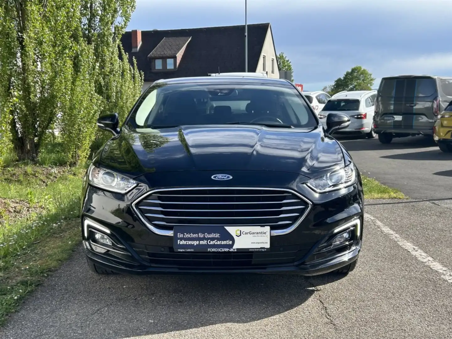 Ford Mondeo Titanium Traveller HEV 2.0l Hybrid 187PS Automatik Schwarz - 2