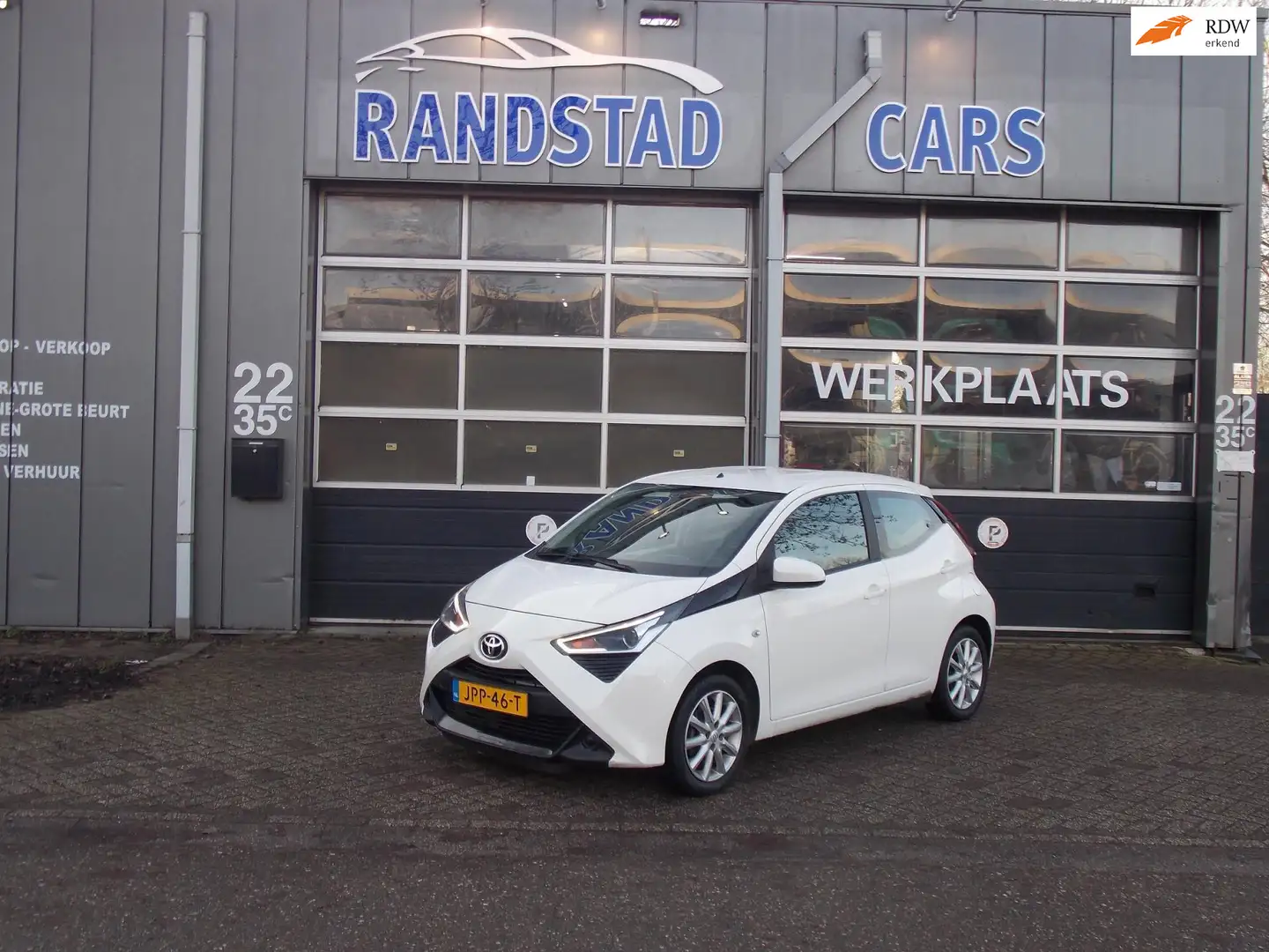Toyota Aygo 1.0 VVT-i x Bluetooth Airco Elek Pakket 5Deurs 202 Blanc - 1