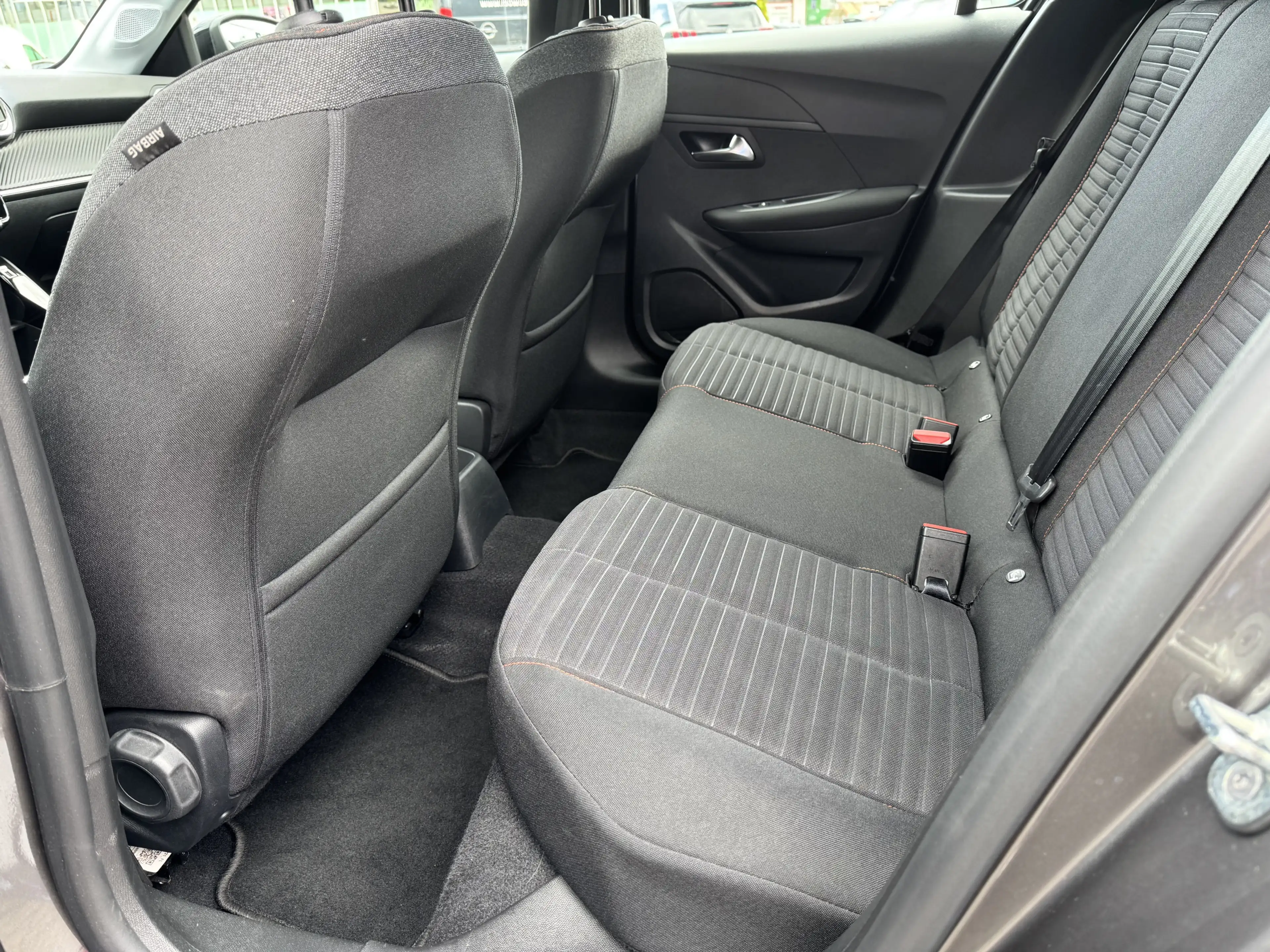Peugeot 208 Active Pack 100PS | CarPlay | PDC-hinten | Klimaanlage — photo 11