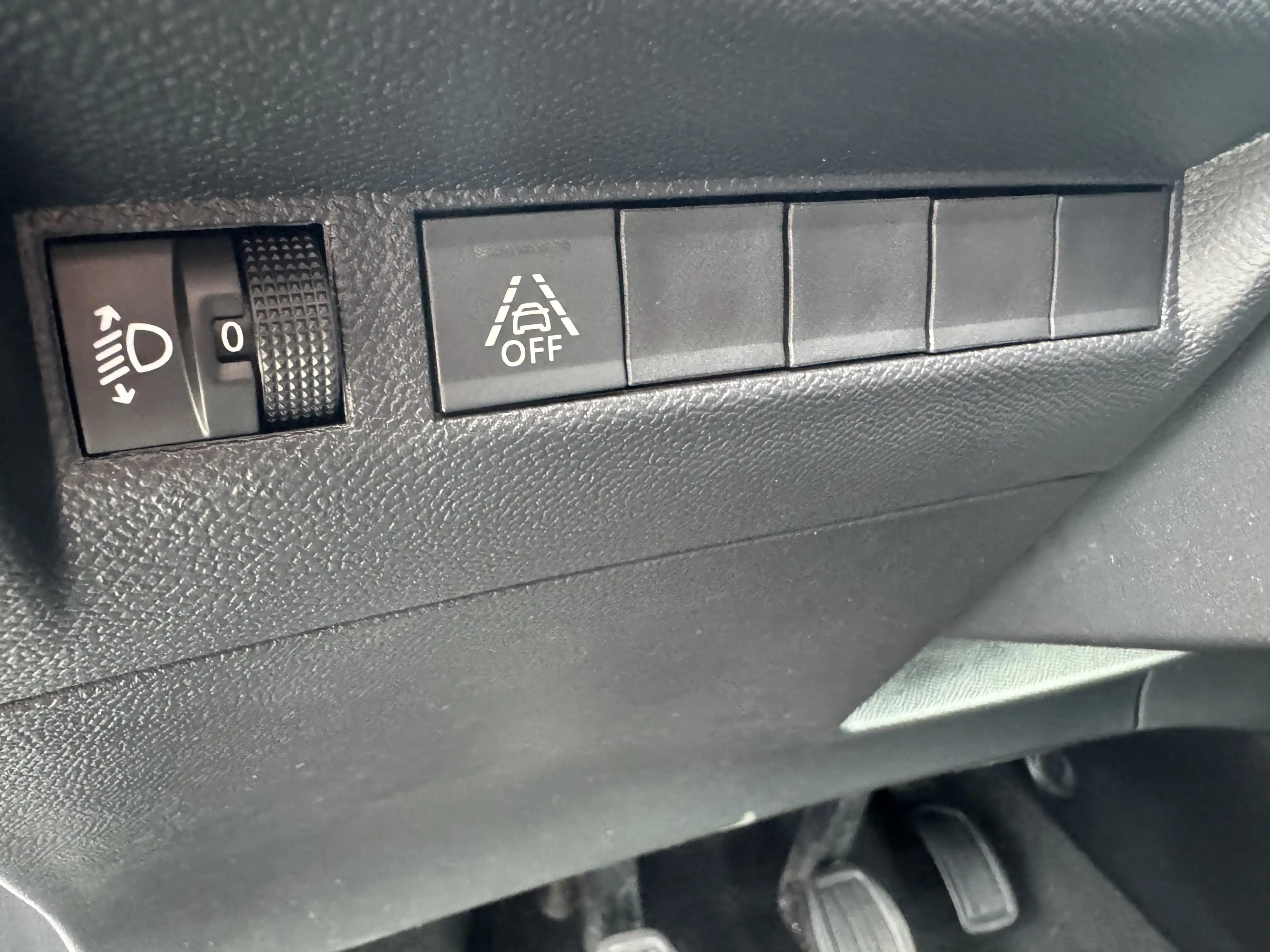 Peugeot 208 Active Pack 100PS | CarPlay | PDC-hinten | Klimaanlage — photo 15
