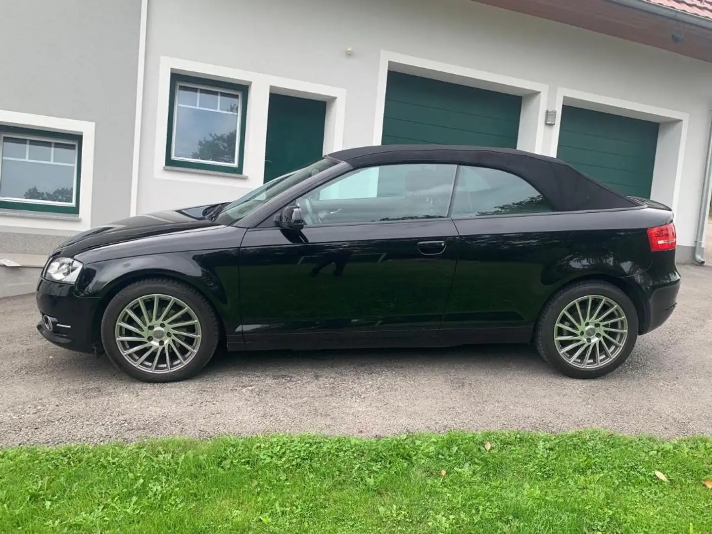 Audi A3 A3 Cabriolet 1,2 TFSI Style Style Schwarz - 1