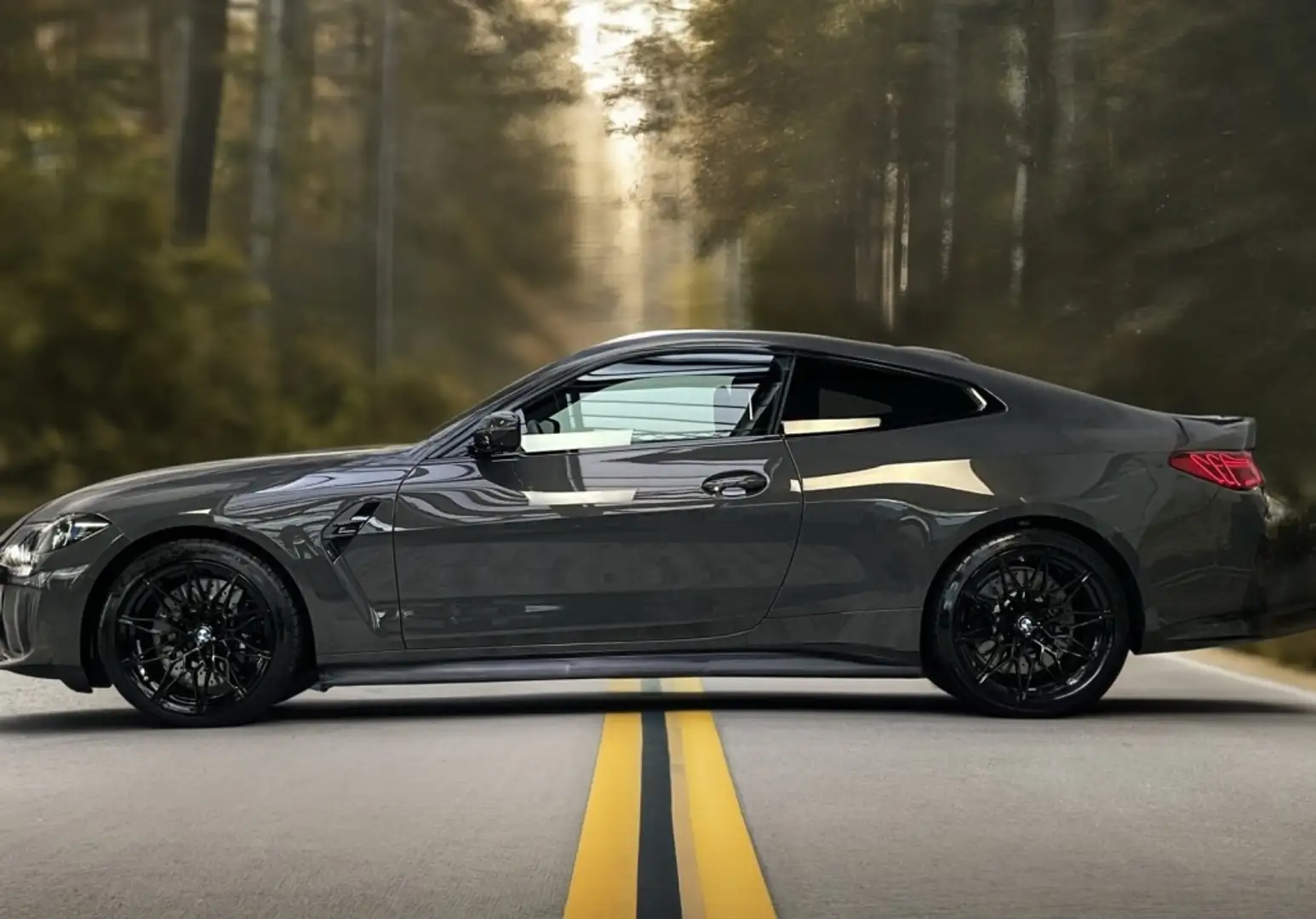BMW M4 Coupé Competition M xDrive Grijs - 2