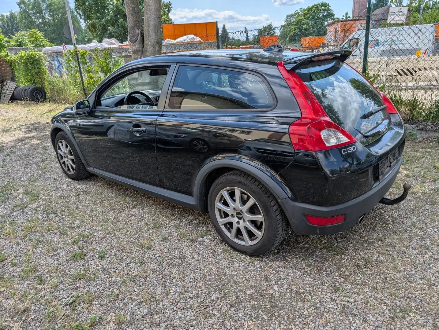 Volvo C30 D5 Aut. 3 Hand, Alu, Navi, AHK, keine TÜV,NR Schwarz - 1