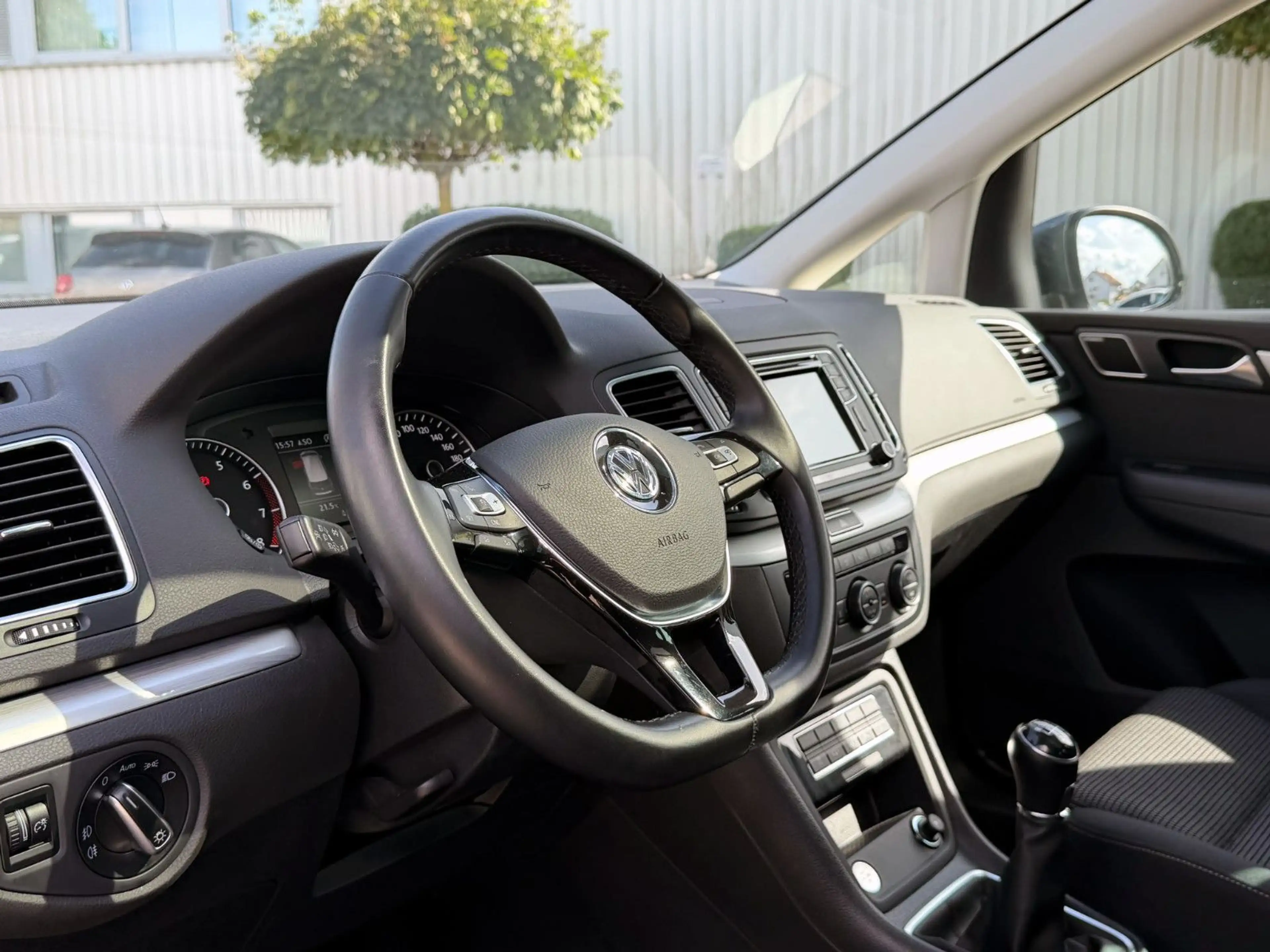 Volkswagen Sharan 1.4TSI Comfortline 7-Stz. ACC KAM AHK DCC — photo 8