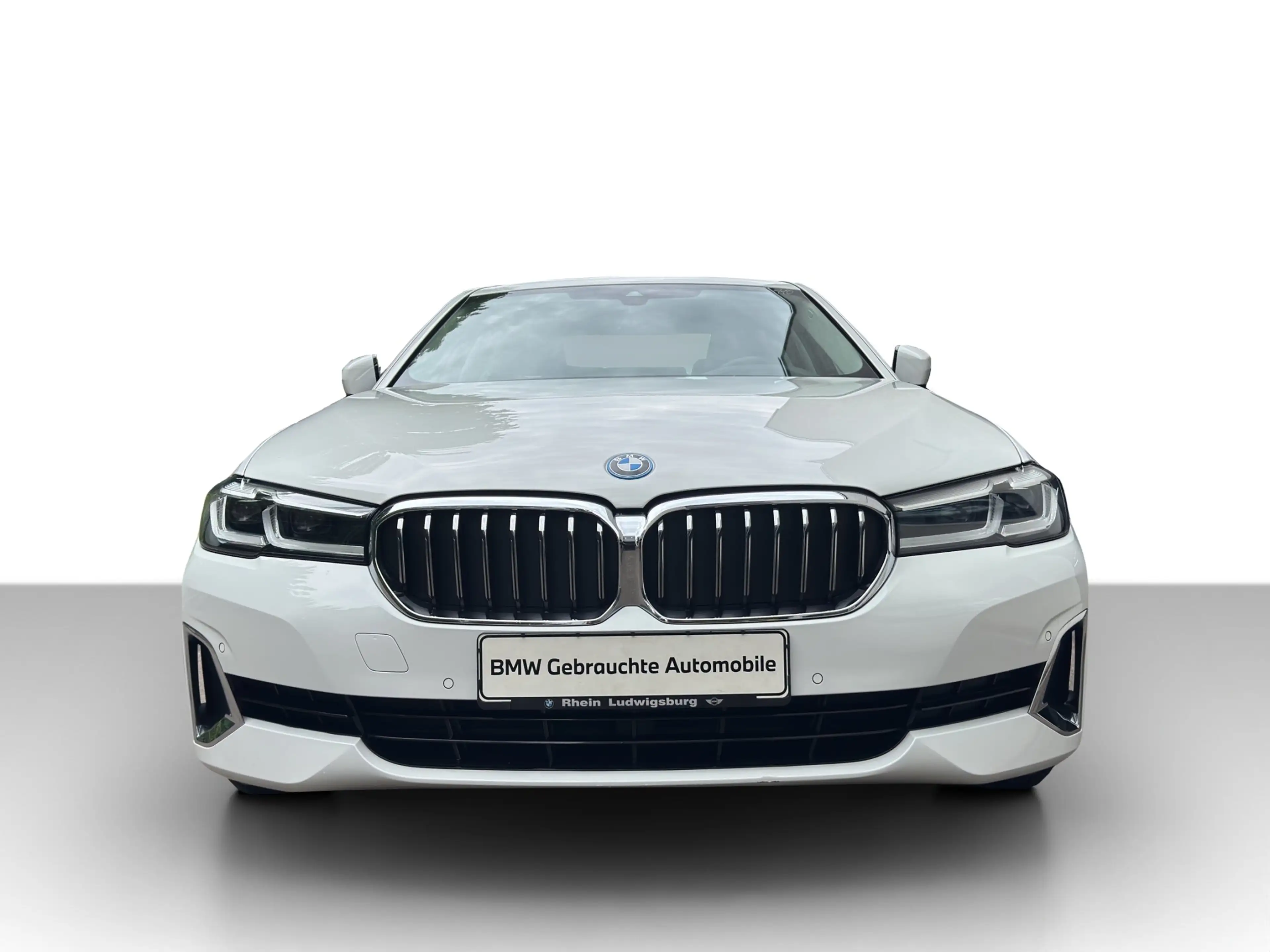 BMW 545 e xDrive Limousine Luxury Line — photo 5