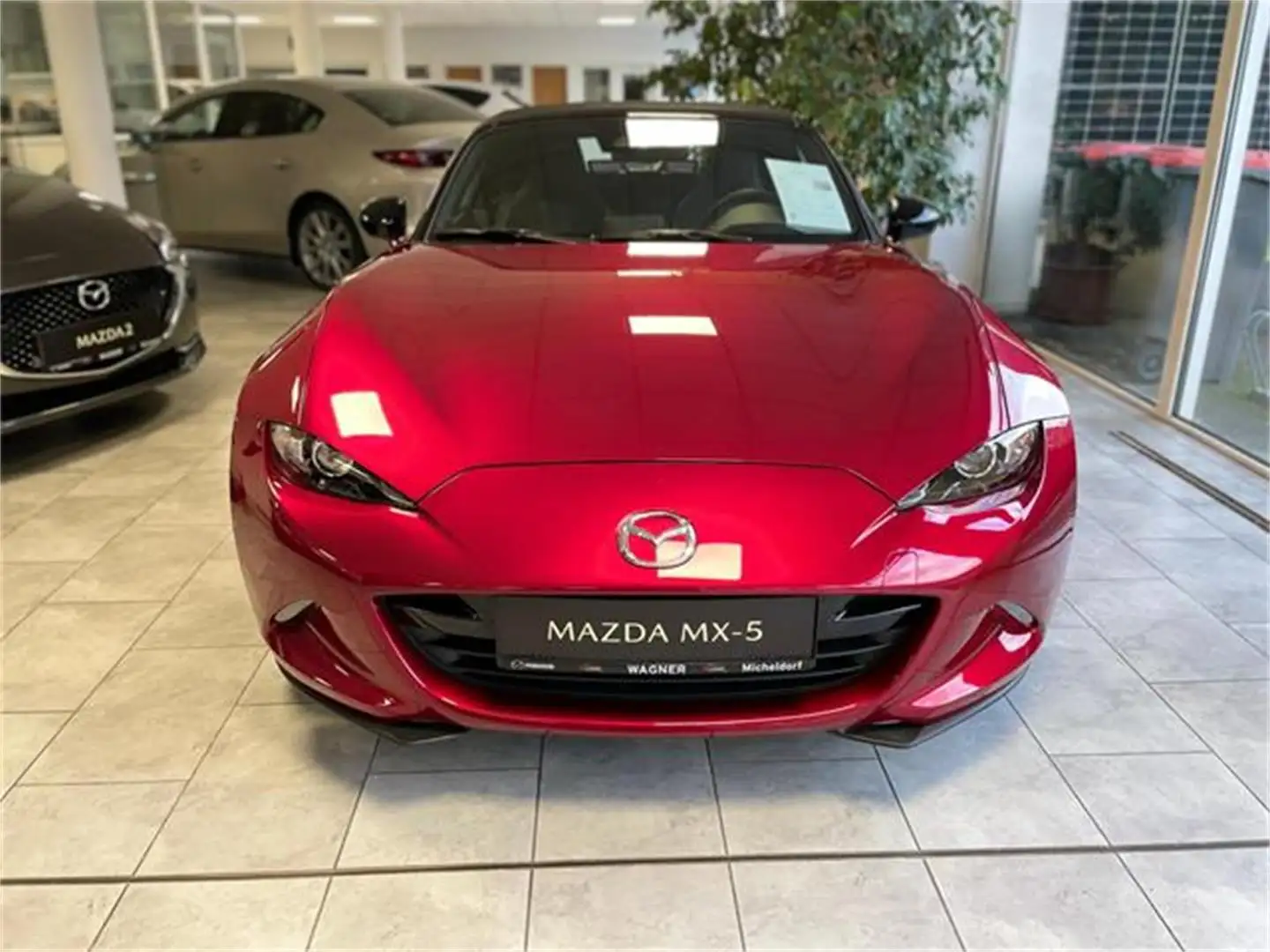 Mazda MX-5 ST G184 Skyactiv Homura *ab €35.960* Rot - 2