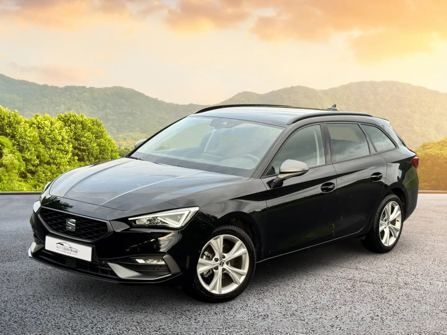 SEAT Leon 1.5 eTSI,FR-L,SHZ,SCHECKHEFT,NAVI,APP,ACC,NR Noir - 1