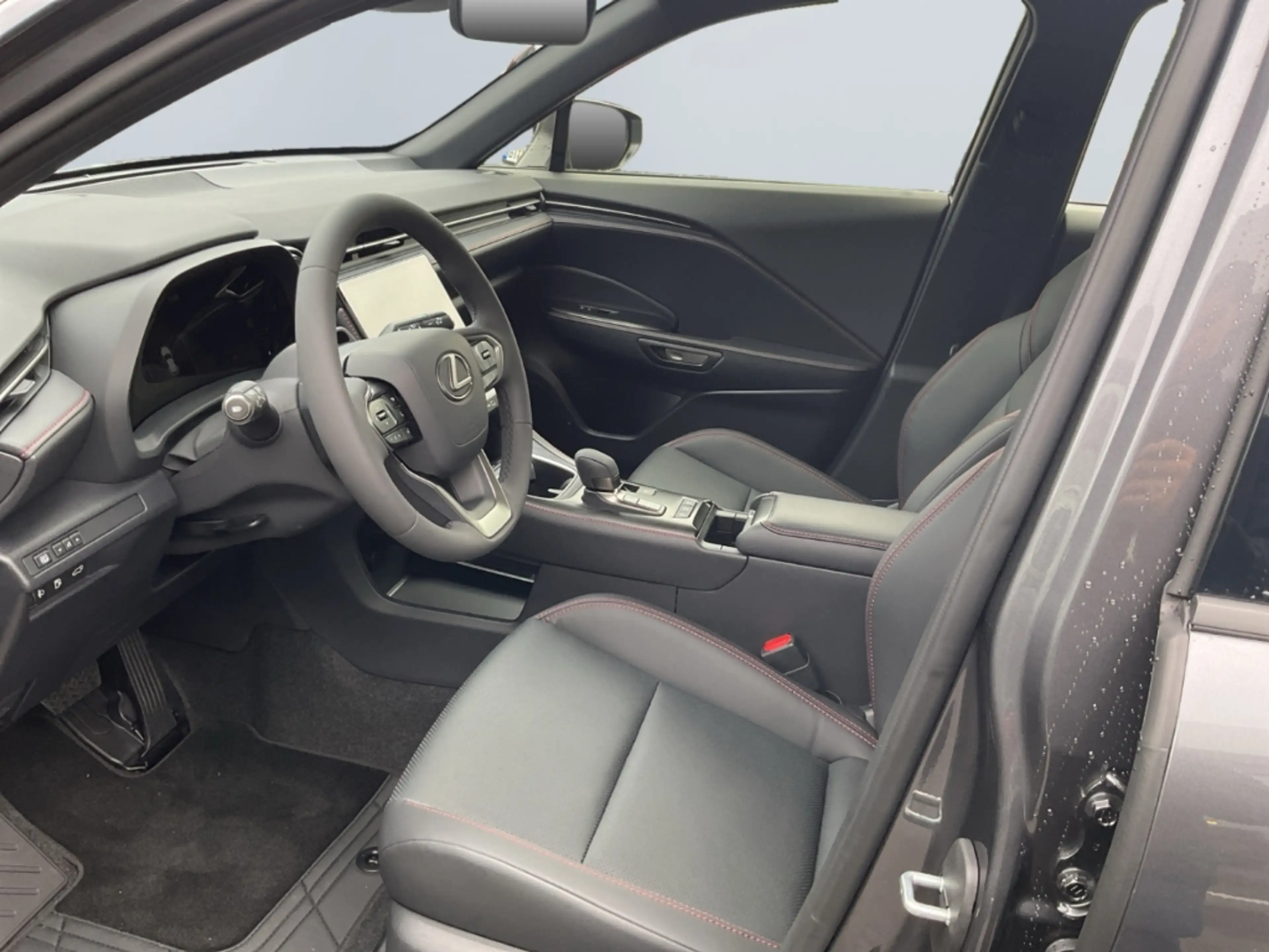 Lexus LBX FWD Elegant Black Edition LED Kamera SHZ PDC — photo 9