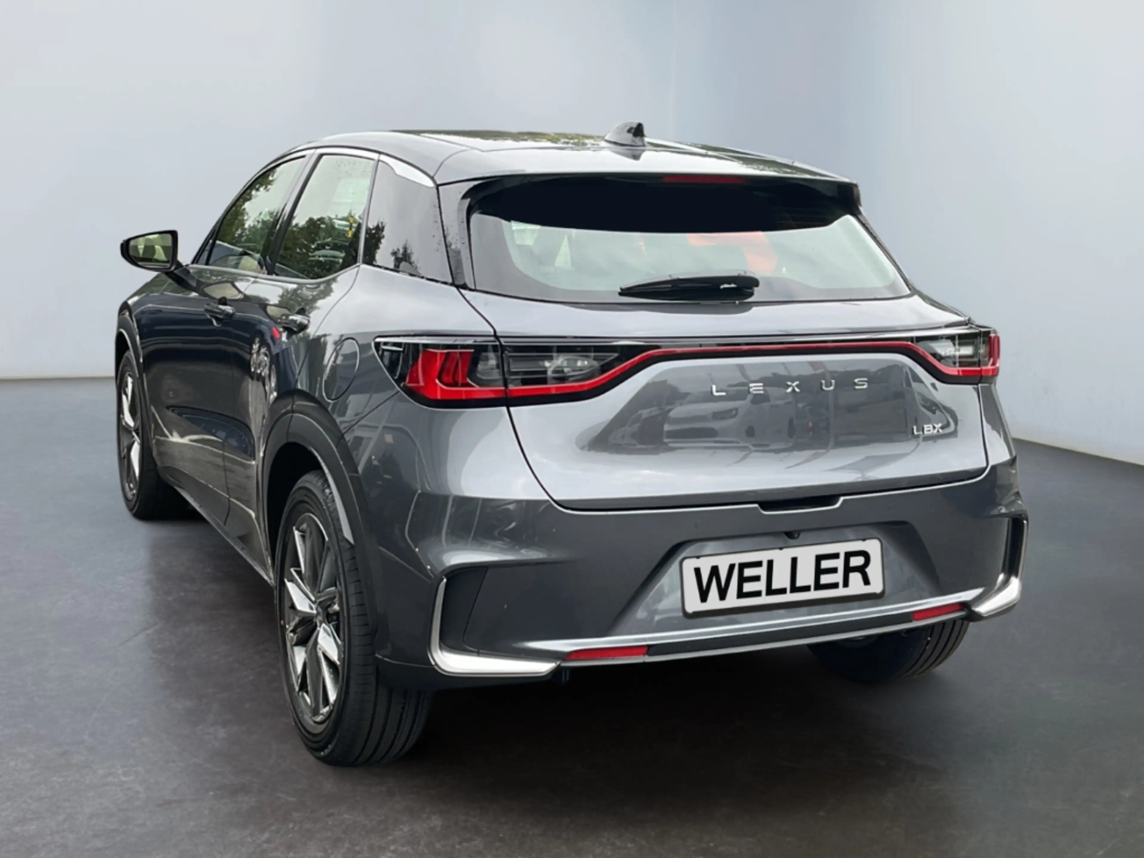 Lexus LBX FWD Elegant Black Edition LED Kamera SHZ PDC — photo 7