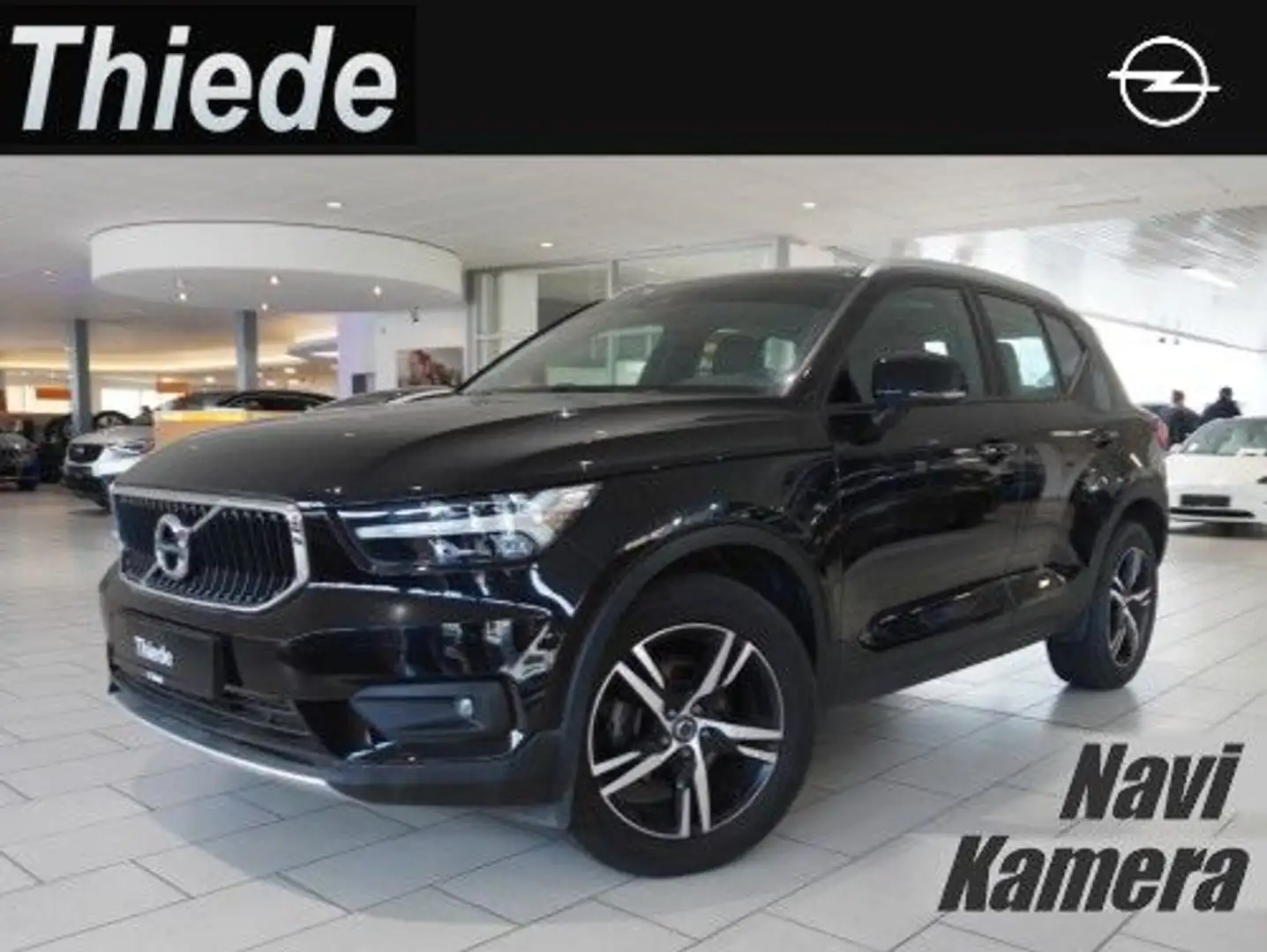 Volvo XC40 T3 Momentum Pro LED/NAVI/LEDER/AHK/CAM Чорний - 1