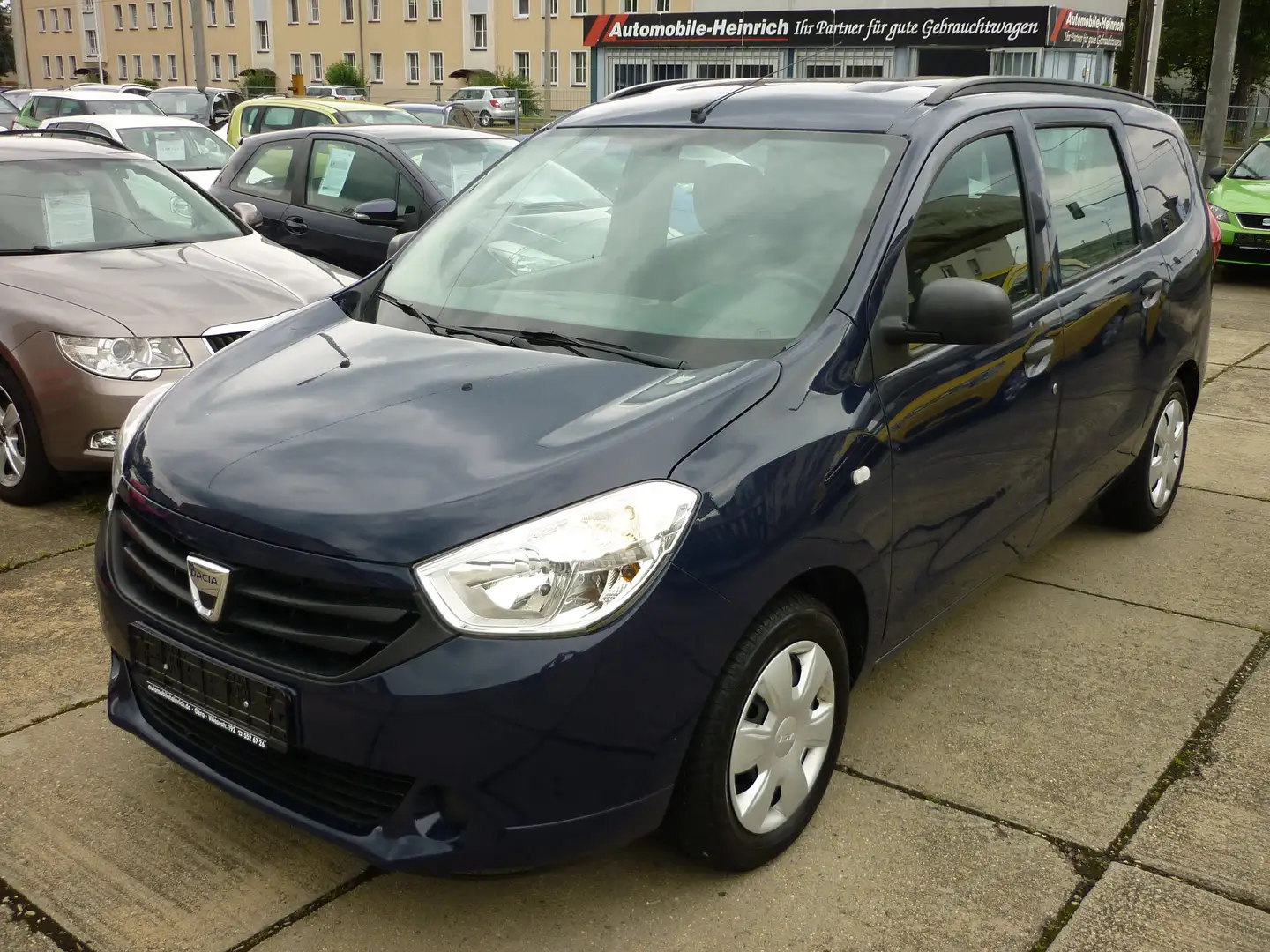 Dacia Lodgy SCe 100 Essentiel nur 50tkm...! Blau - 1