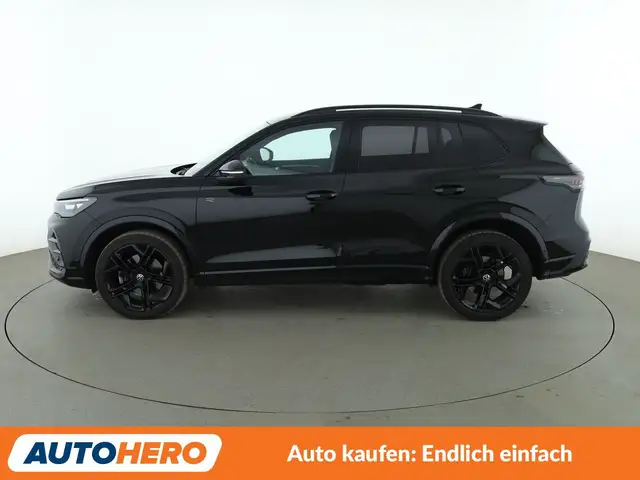 Volkswagen Tiguan view 3