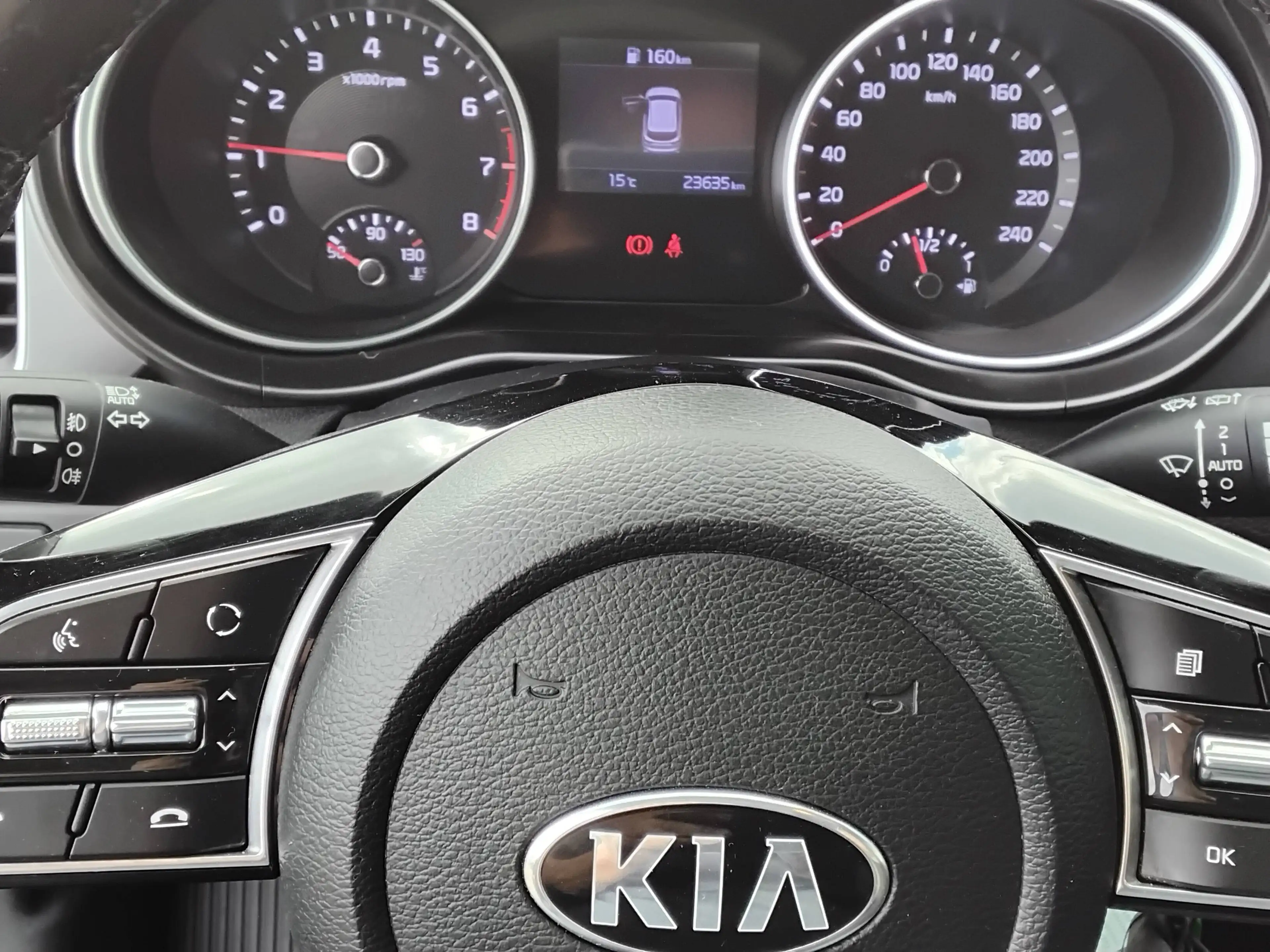 Kia XCeed Silber — photo 5