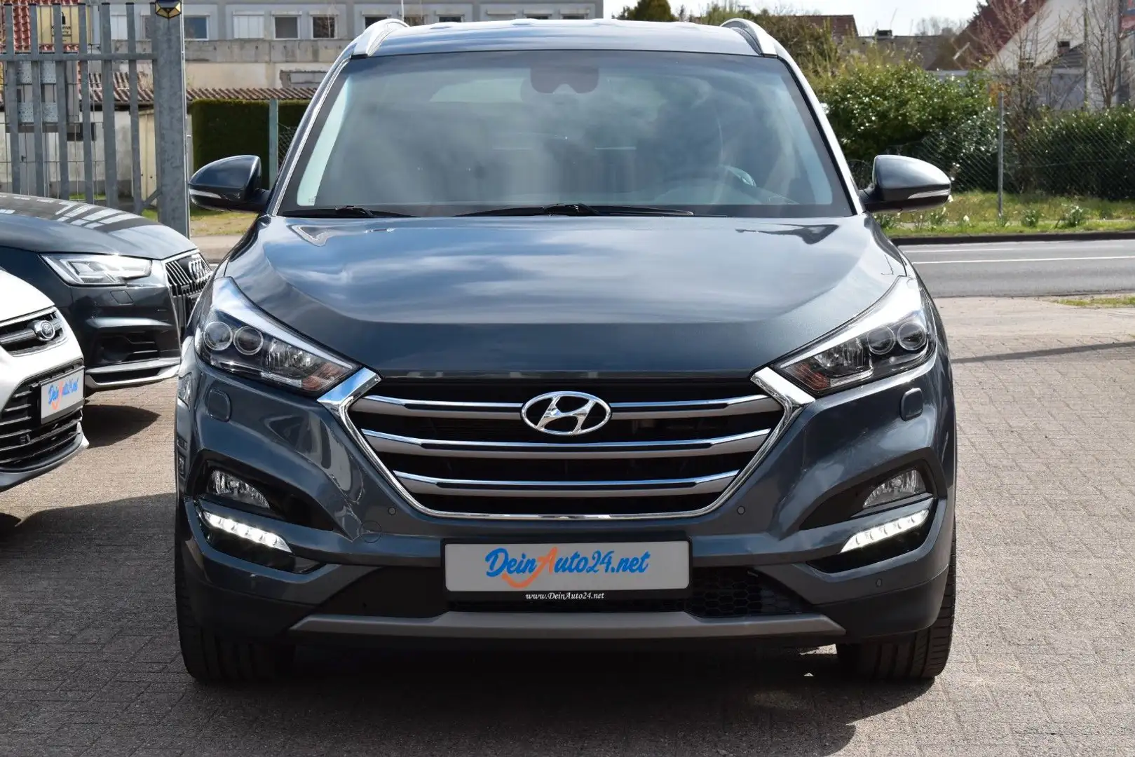 Hyundai TUCSON blue Premium1.7CRDi 1.Hd|AUT|LED|Leder|Na Grau - 2
