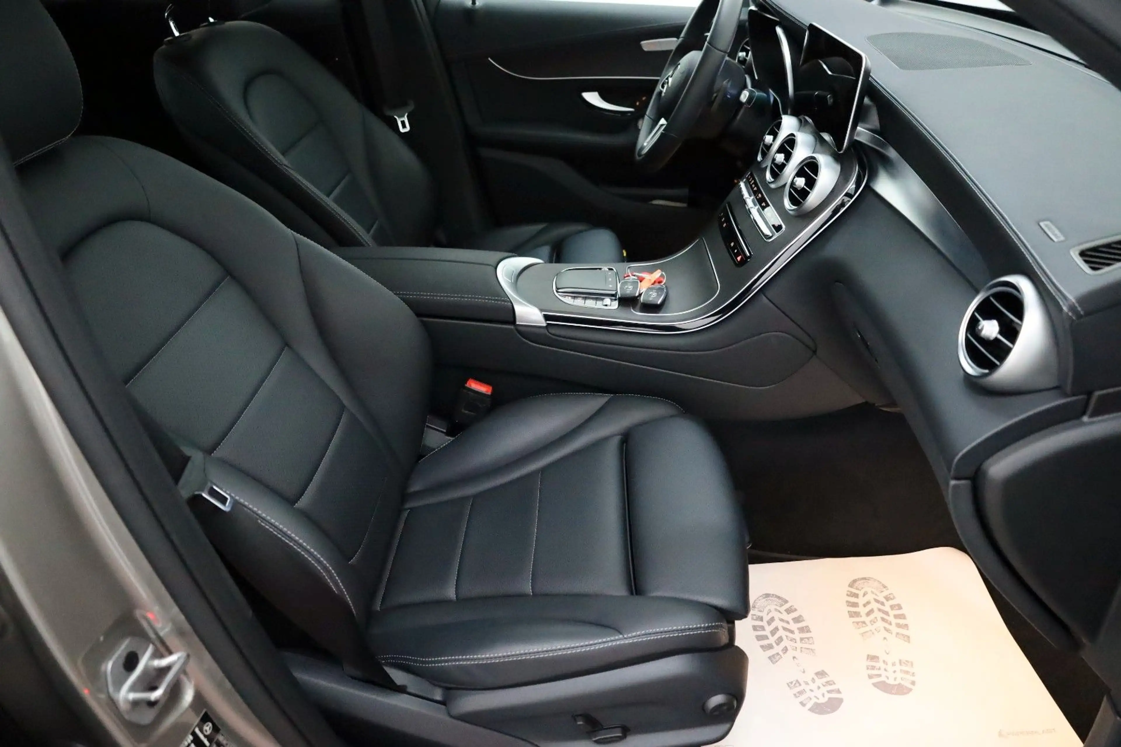Mercedes-Benz GLC 300 de 4M Coupe,Leder,Navi,360Kamera,ACC,SD — photo 5