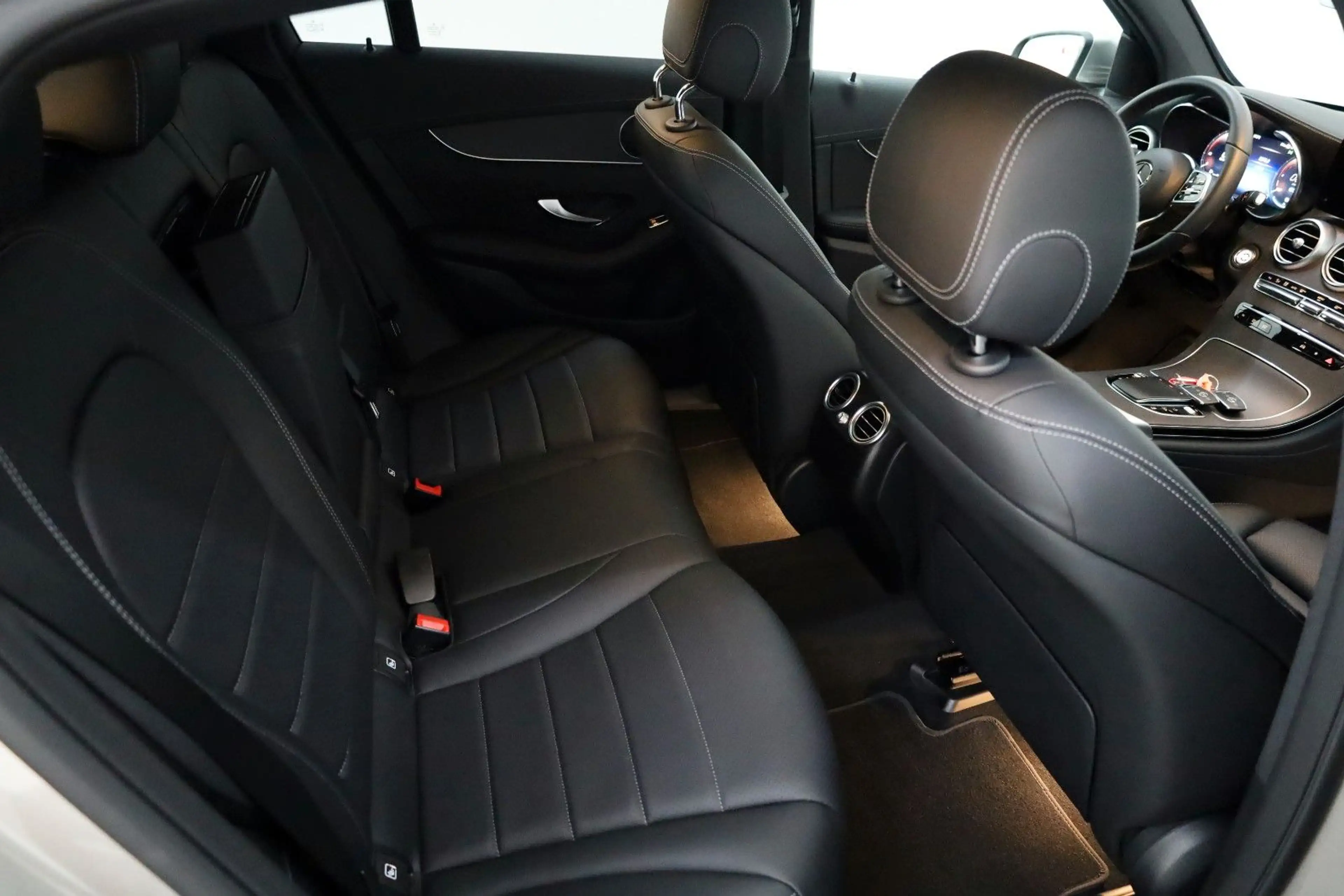 Mercedes-Benz GLC 300 de 4M Coupe,Leder,Navi,360Kamera,ACC,SD — photo 7