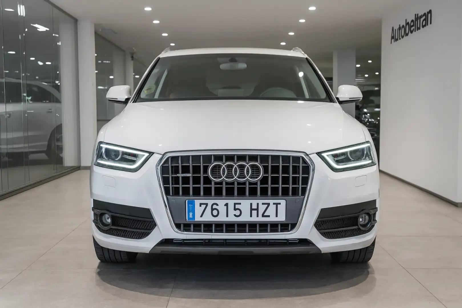 Audi Q3 2.0TDI Attraction quattro Blanc - 2