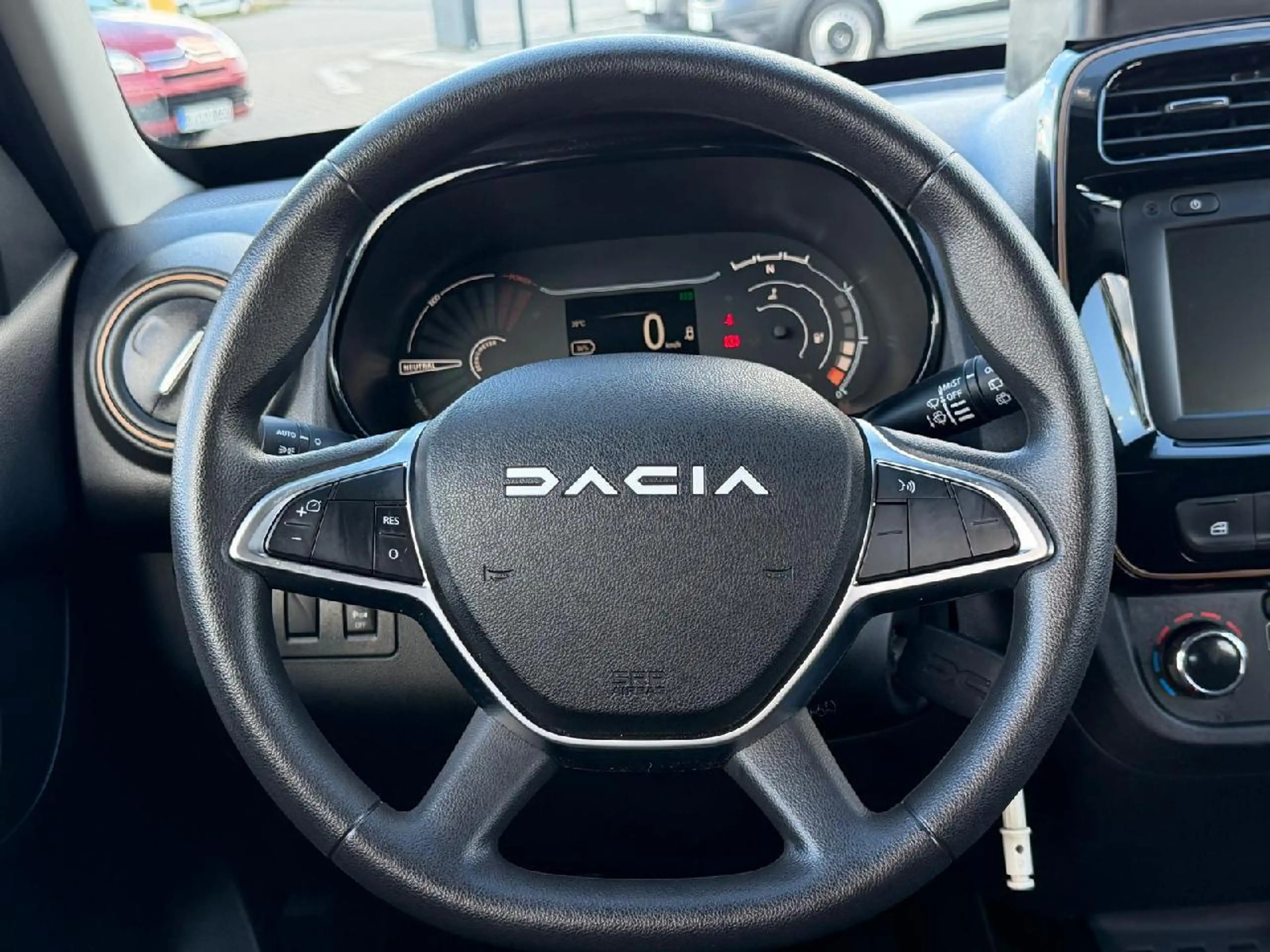 Dacia Spring Expression electric 65 — photo 8