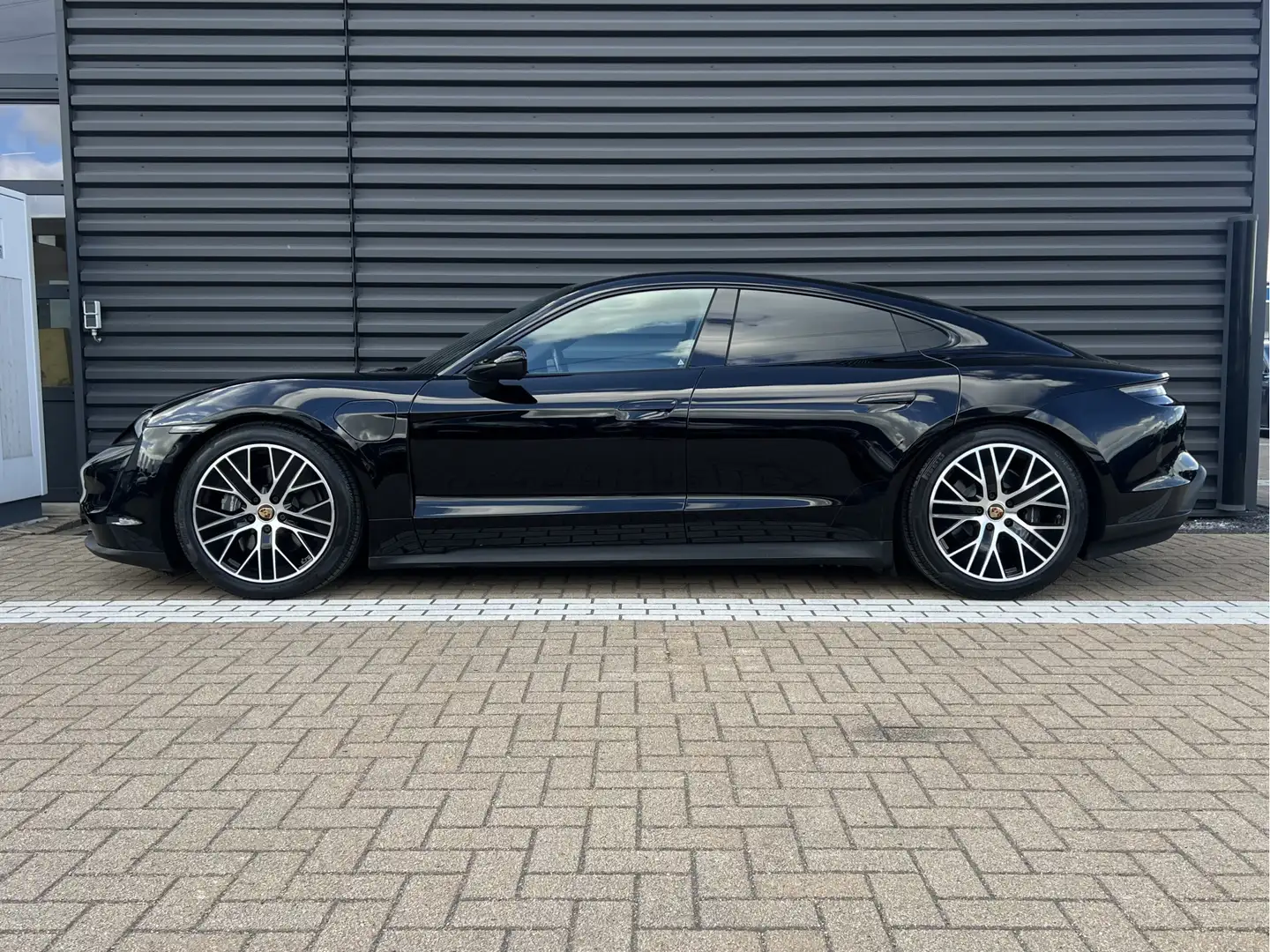 Porsche Taycan Noir - 2