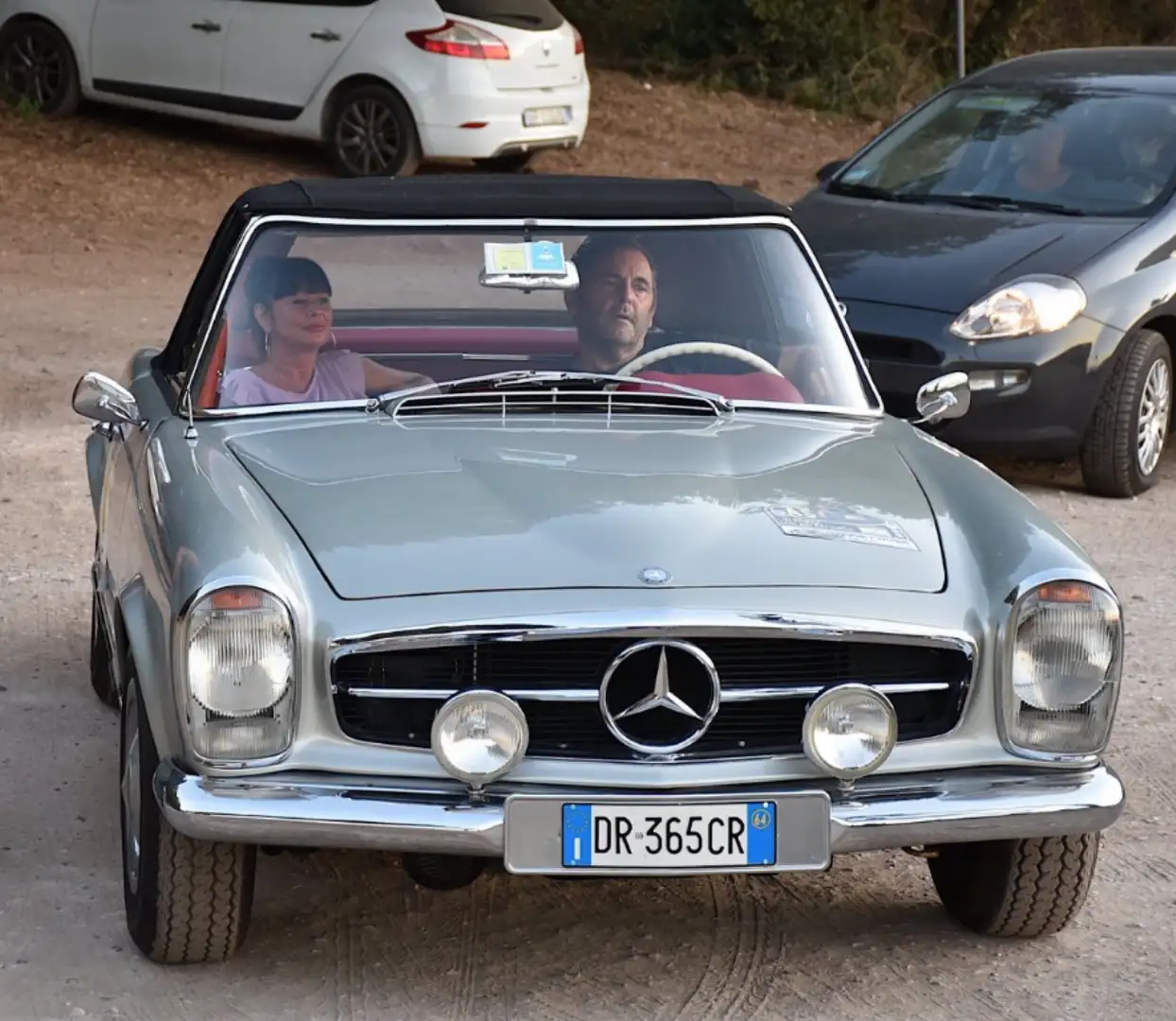 Mercedes-Benz SL 230 srebrna - 1