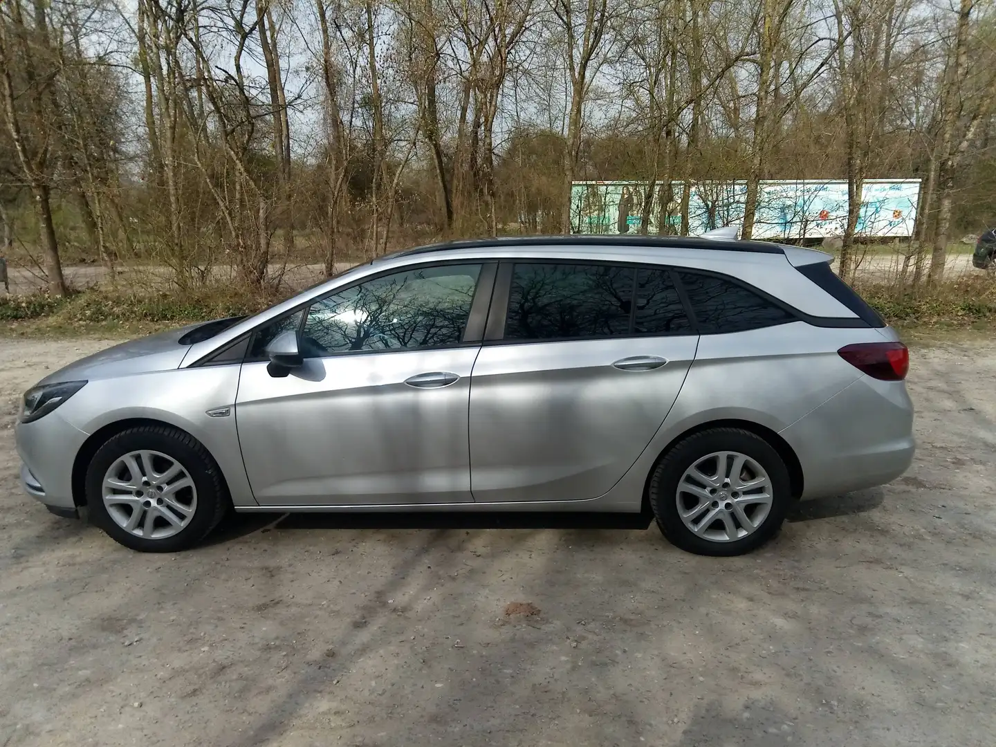 Opel Astra Astra ST 1,4 Turbo Direct Injection Edition St./St. Edition Silber - 1
