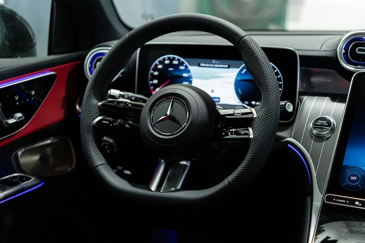 Mercedes-Benz GLC снимка Mercedes-Benz GLC