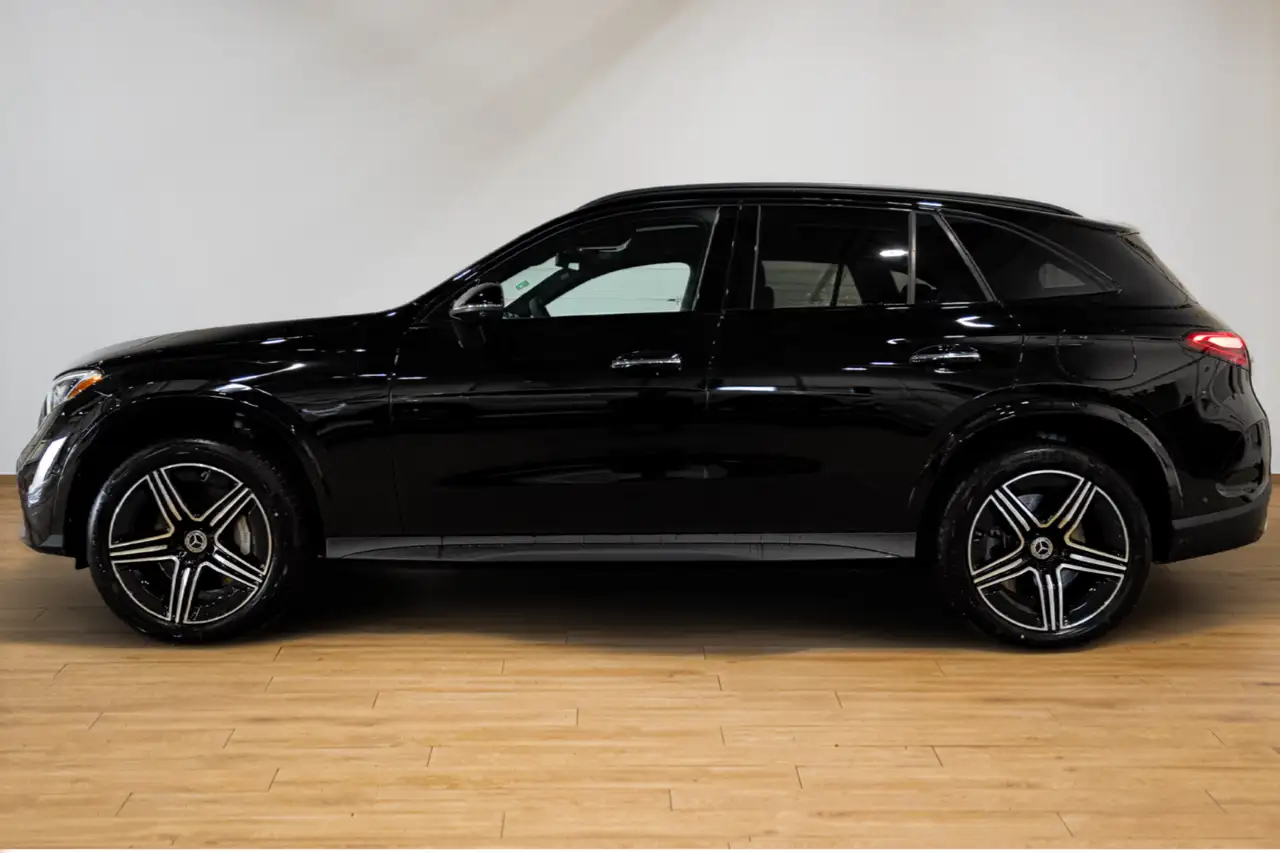 Mercedes-Benz GLC снимка Mercedes-Benz GLC