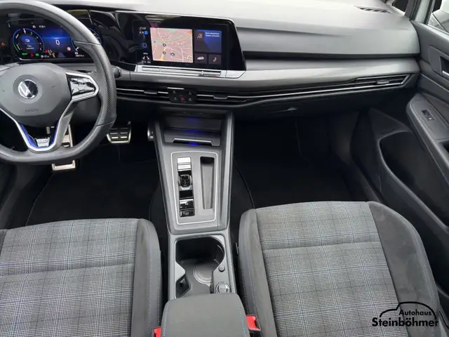 Volkswagen Golf view 20
