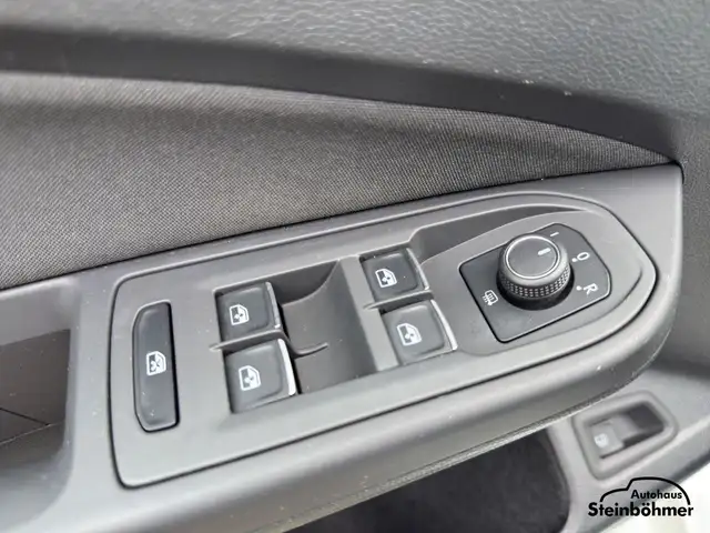 Volkswagen Golf view 16