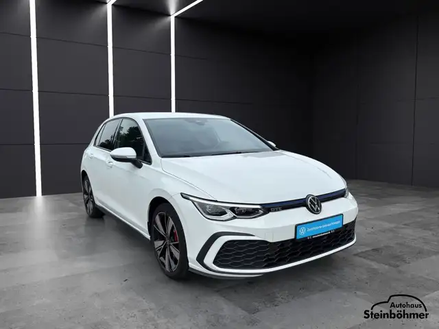 Volkswagen Golf view 9