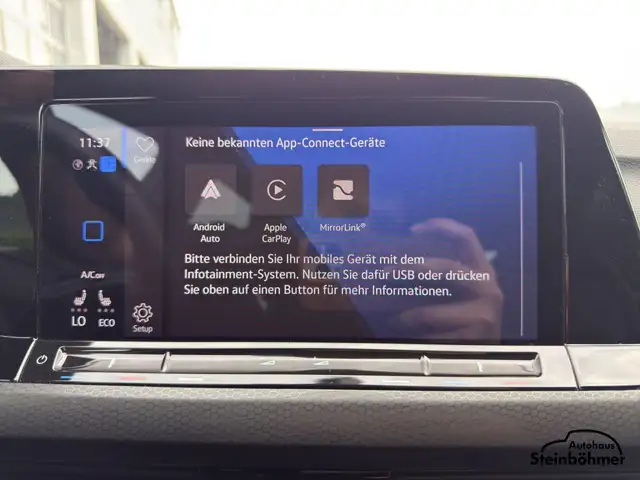 Volkswagen Golf view 24