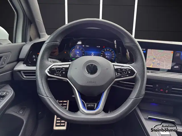 Volkswagen Golf view 17