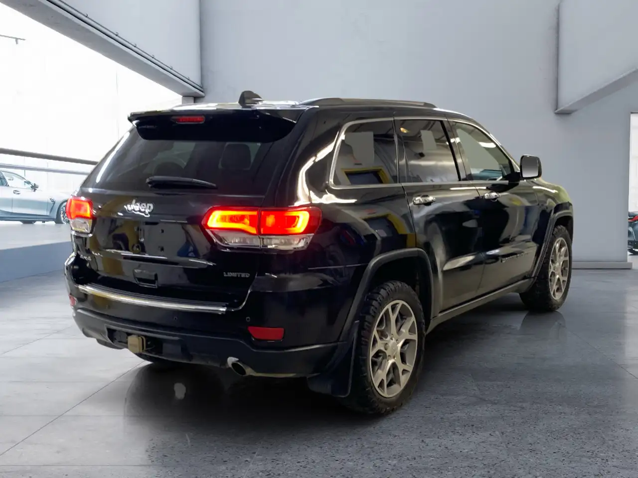 Jeep Grand Cherokee снимка Jeep Grand Cherokee