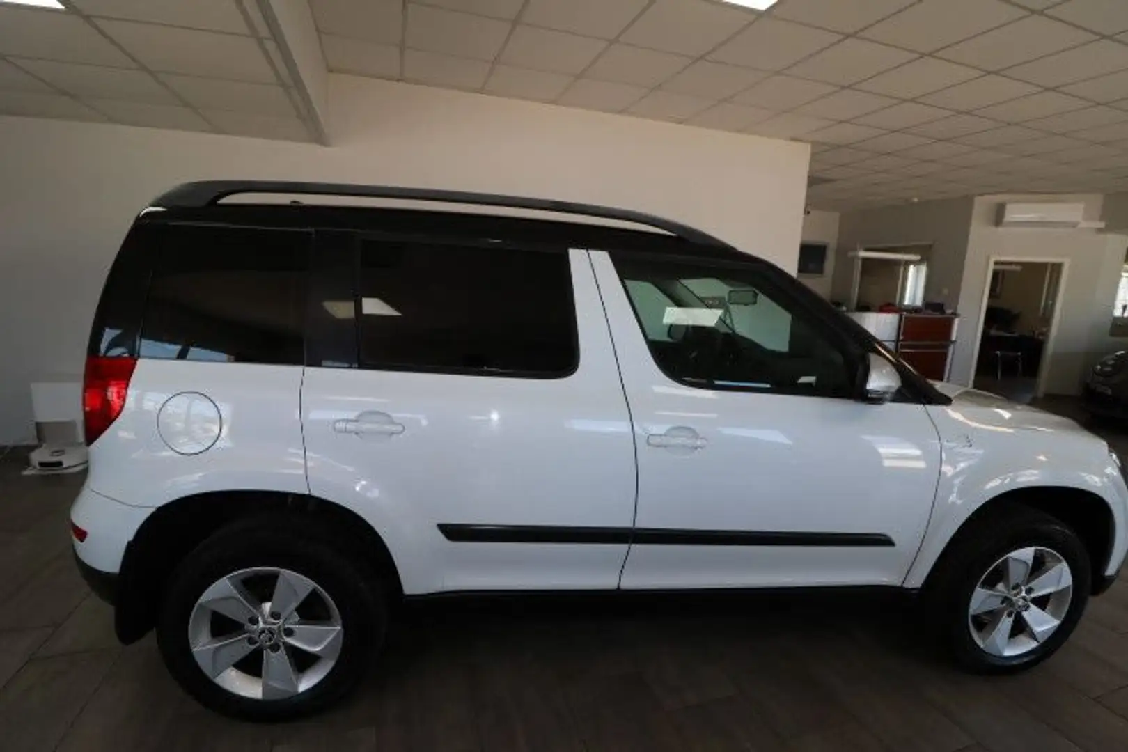 Skoda Yeti Active Outdoor Weiß - 2