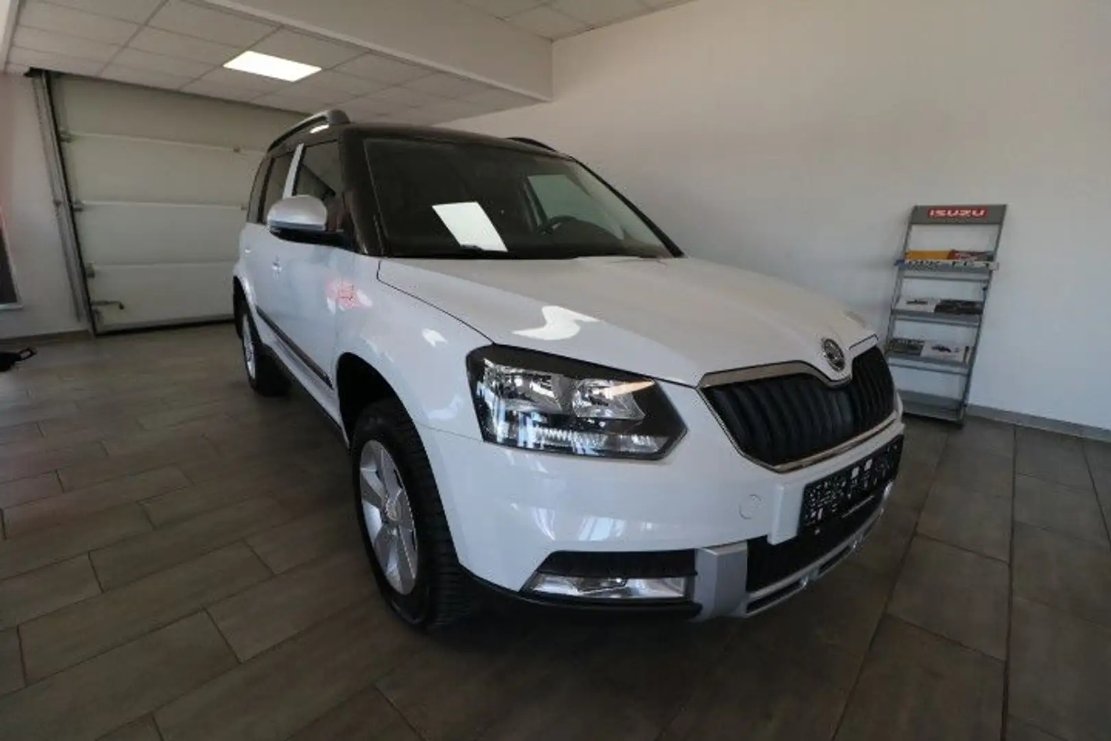 Skoda Yeti Active Outdoor Weiß - 1