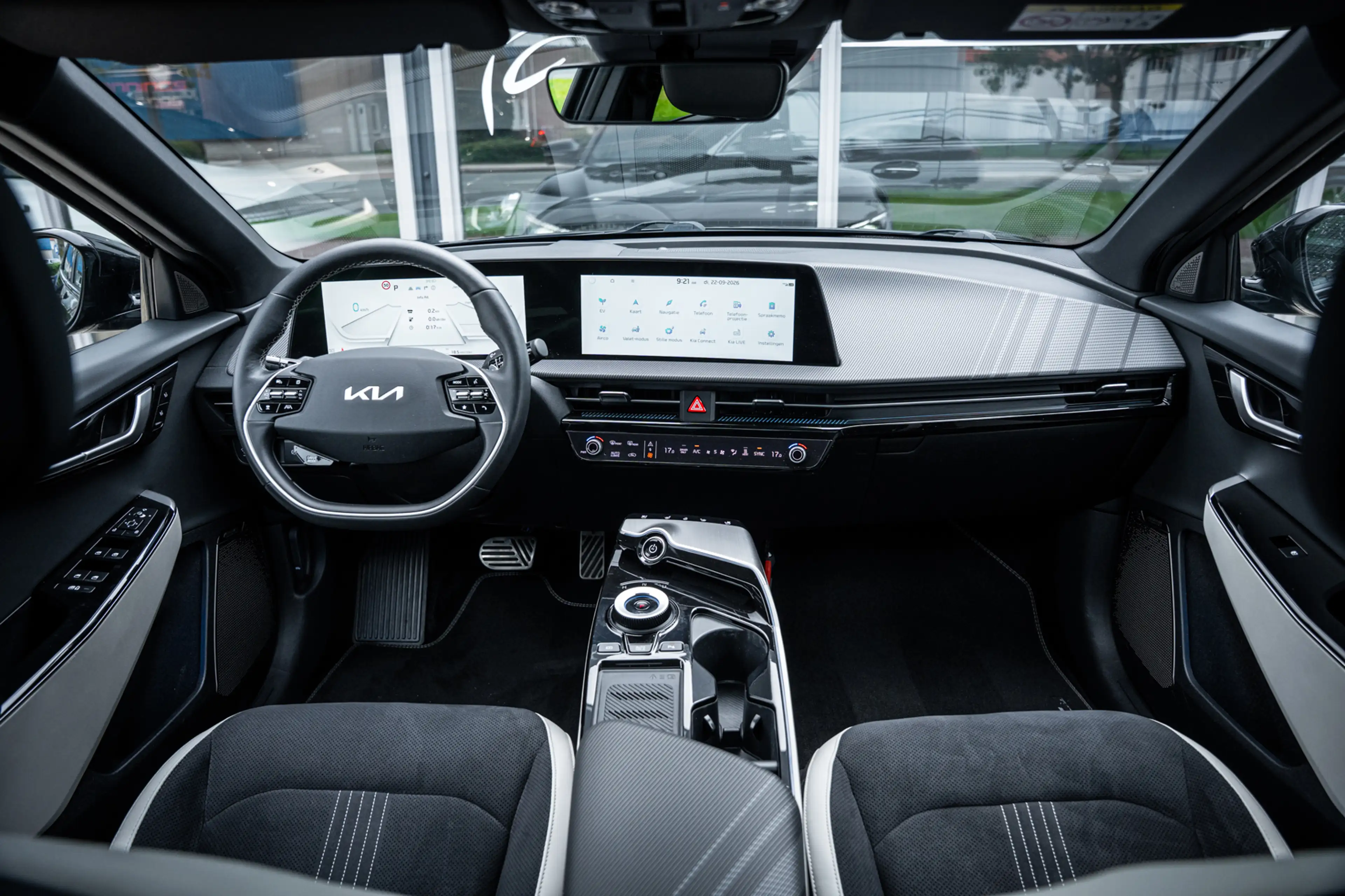 Kia EV6 GT-Line 77.4 kWh|Pano|ACC|HUD|Lane Assist|Memory|M — photo 2
