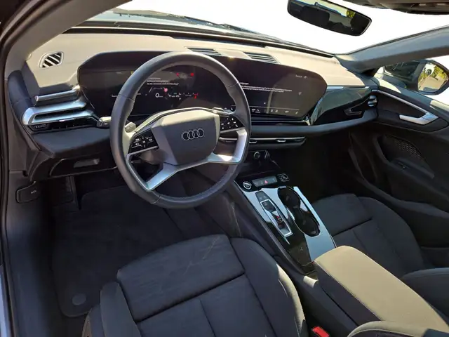 Audi A5 view 4