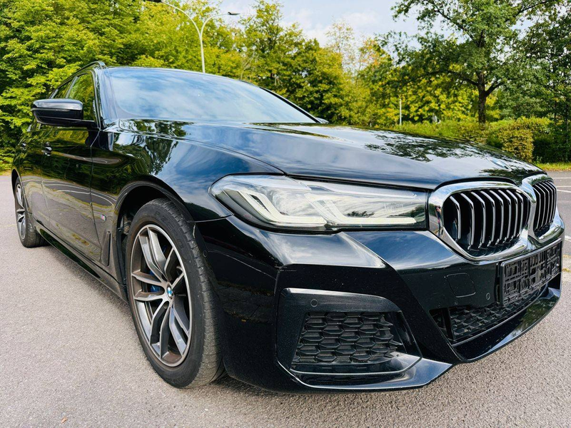BMW 530 530 e M Sport — photo 11
