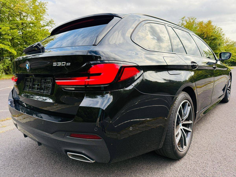 BMW 530 530 e M Sport — photo 8