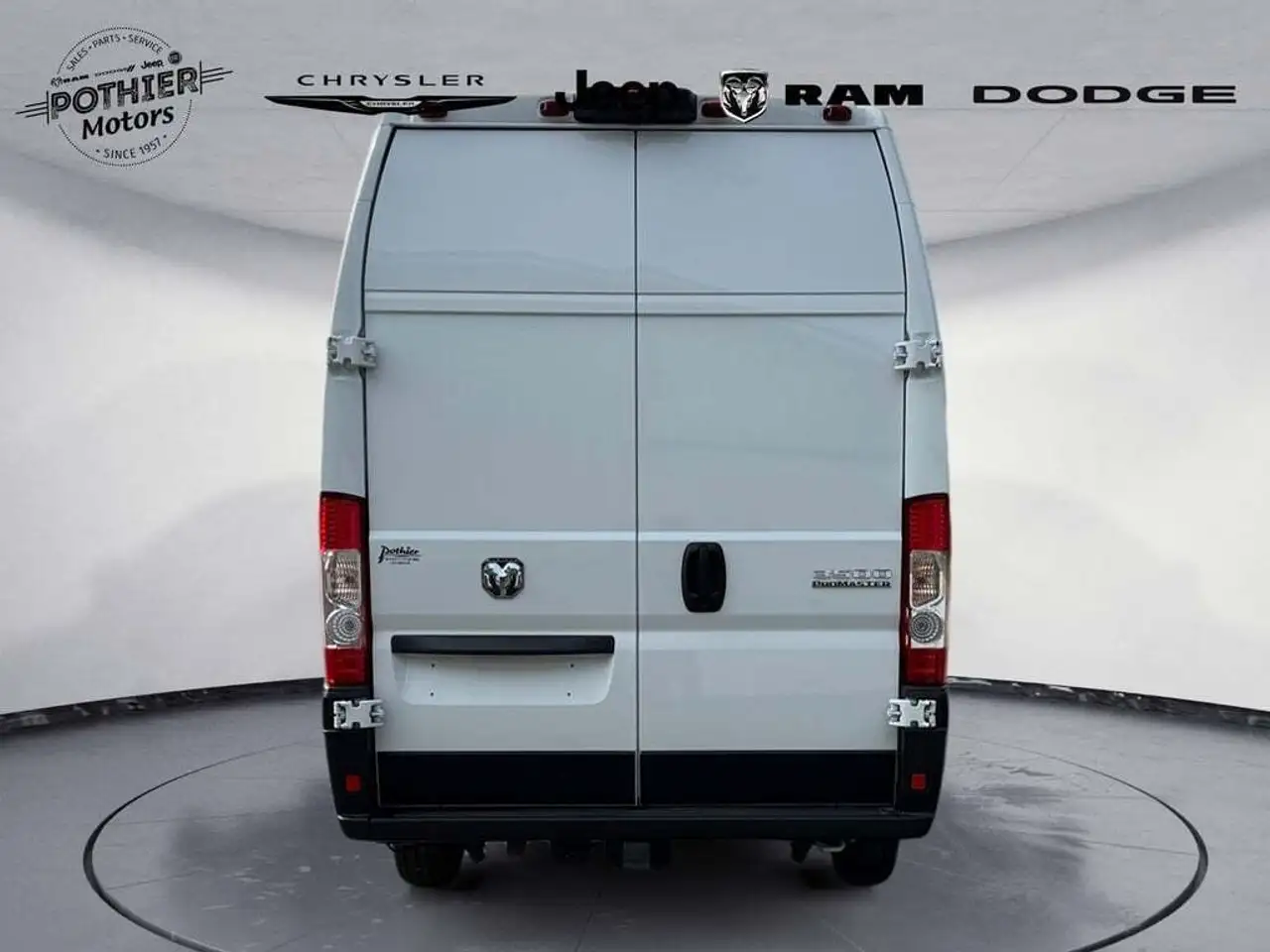 RAM ProMaster 3500 снимка RAM ProMaster 3500