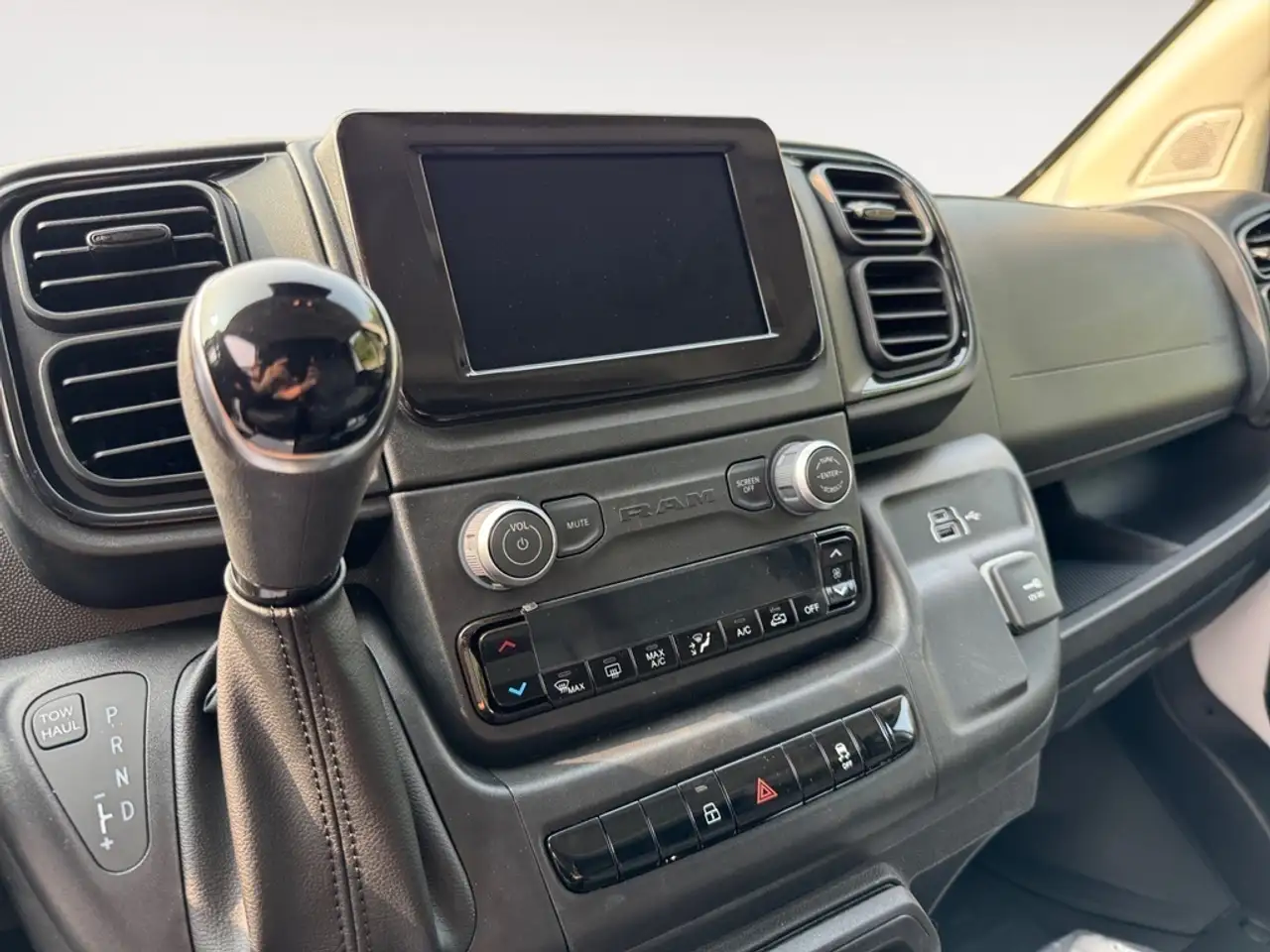 RAM ProMaster 3500 снимка RAM ProMaster 3500
