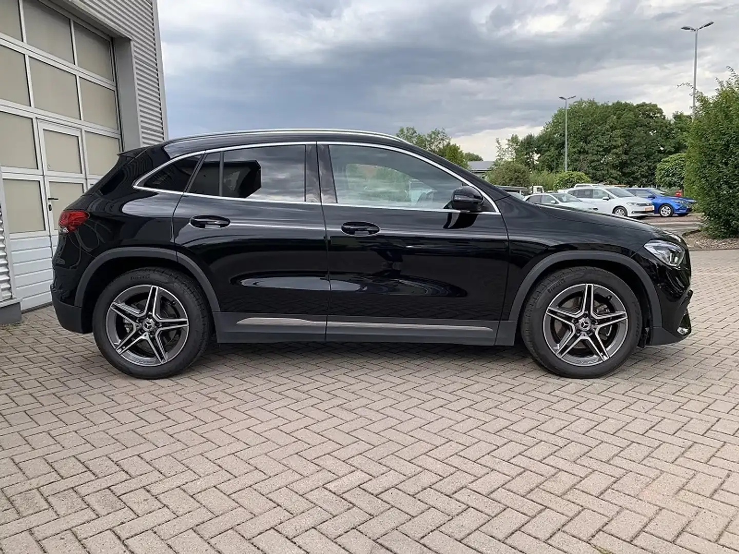 Mercedes-Benz GLA 220 GLA 220 d Premium auto Nero - 2