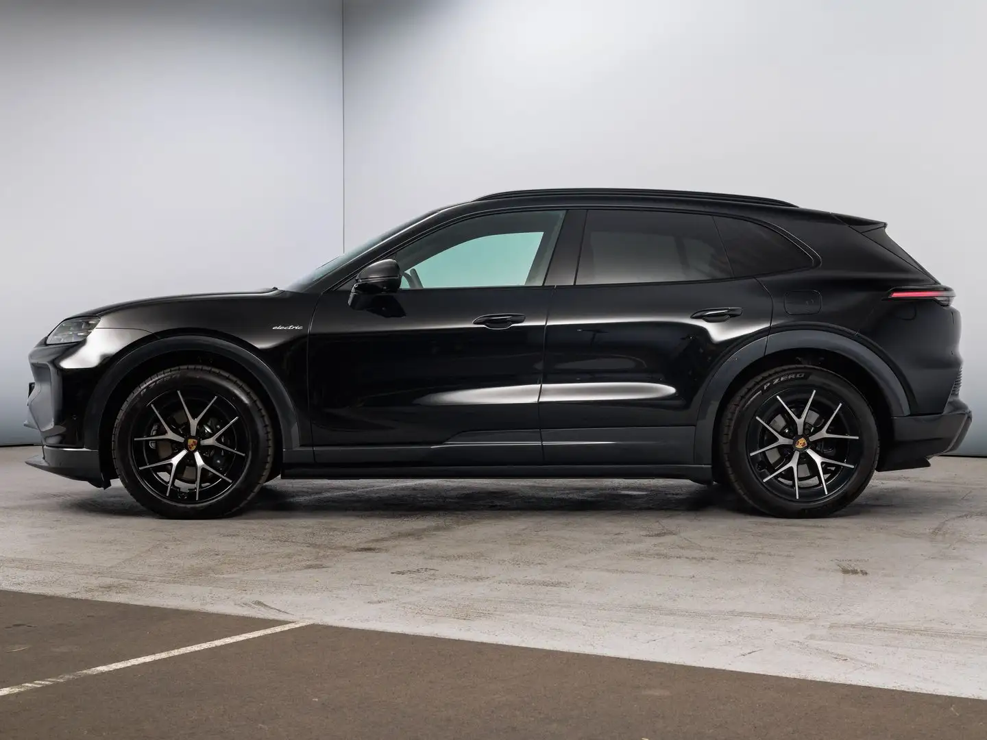 Porsche Cayenne Schwarz - 2