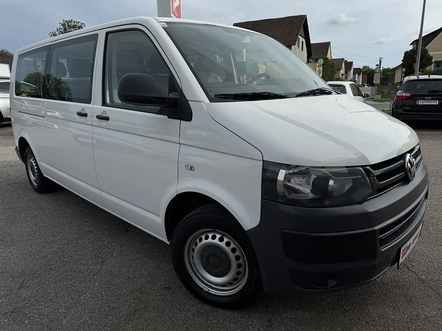 Volkswagen T5 Kombi LR 2,0 TDI D-PF Weiß - 1