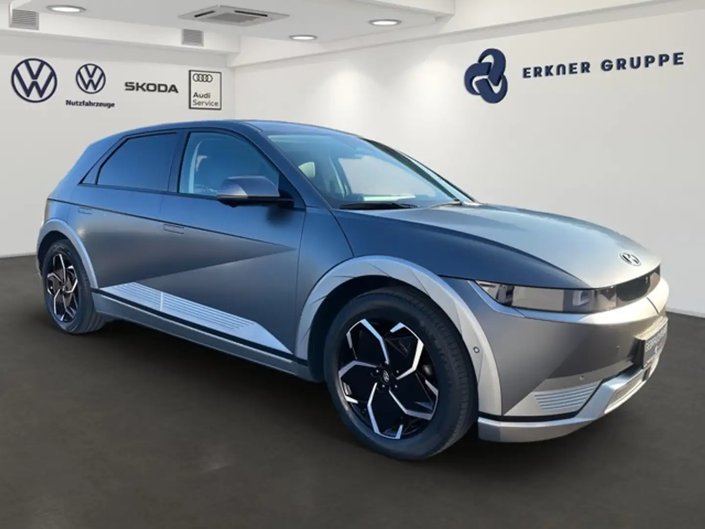 Hyundai IONIQ 5 Uniq 72,6kwh LED+HEADUP+EL-SITZE+REMOTE+++ Šedá - 2