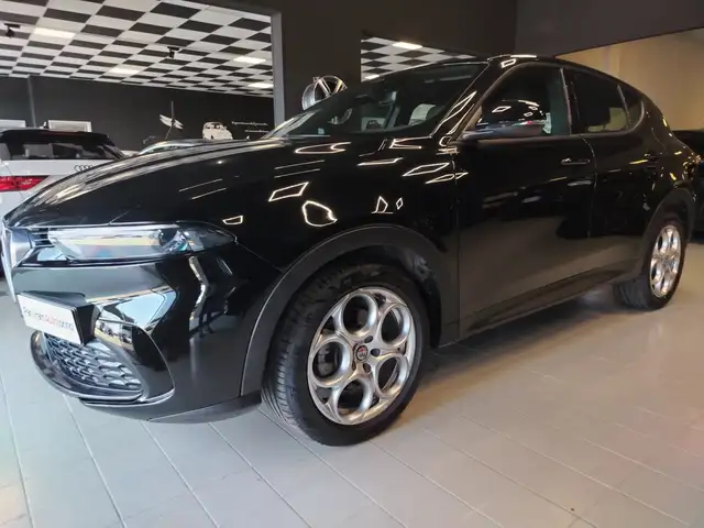 Alfa Romeo Tonale view 3