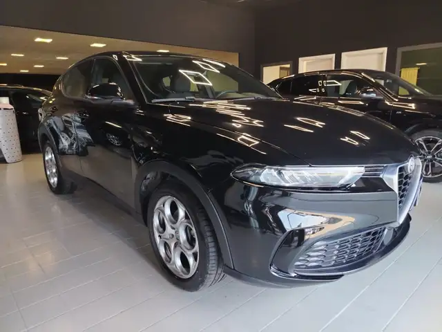 2023 Alfa Romeo Tonale in Black for sale